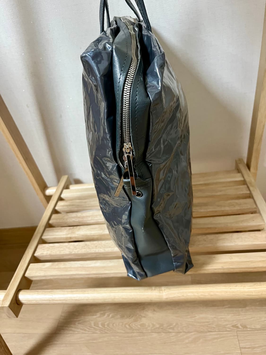 이세이미야케 플리츠플리즈 토트백 그레이 정품 상품이미지2