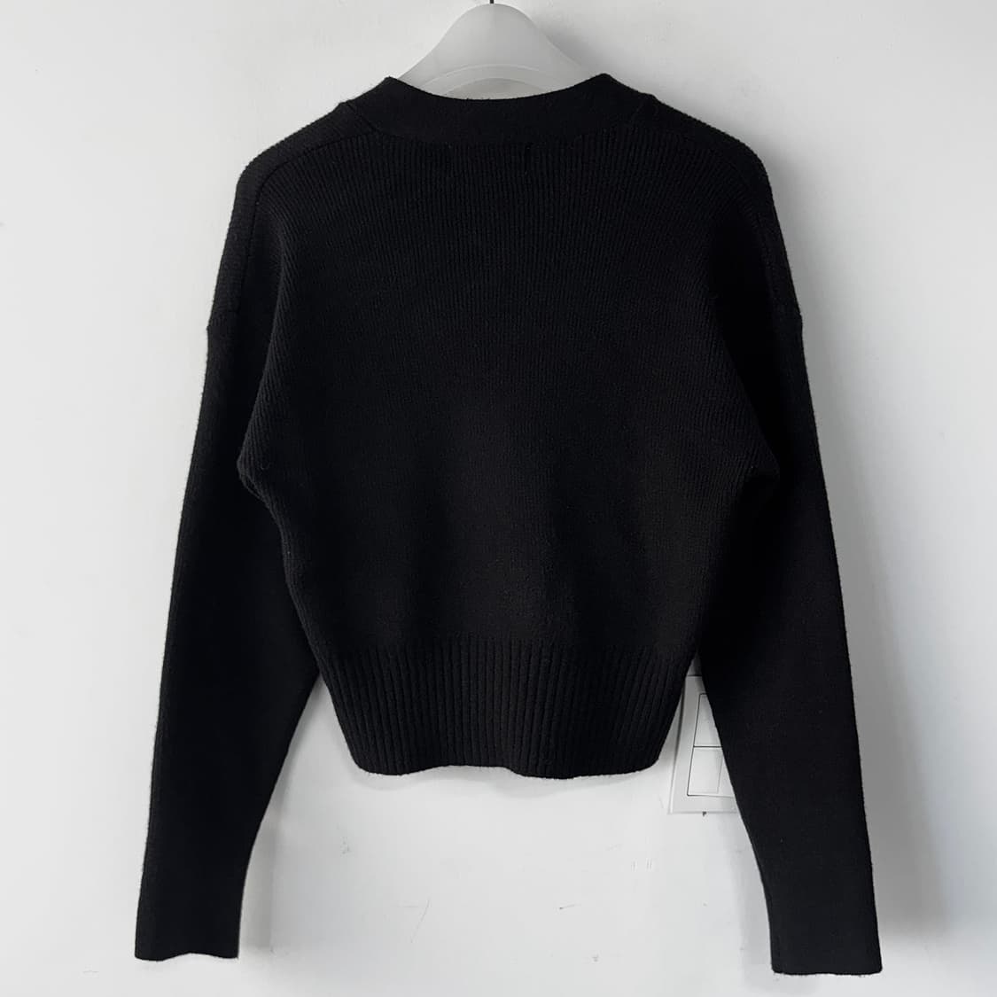 로라로라 24 로고 베이직 니트 가디건 상품이미지6