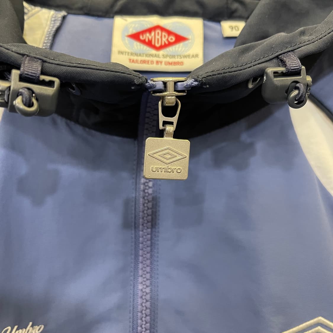 UMBRO HBL CELEB 아노락 버팔로 블루 상품이미지3