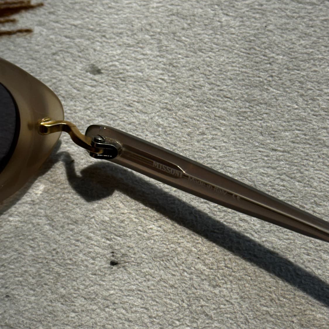 미쏘니 오벌 선글라스 베이지 (OS) 상품이미지8