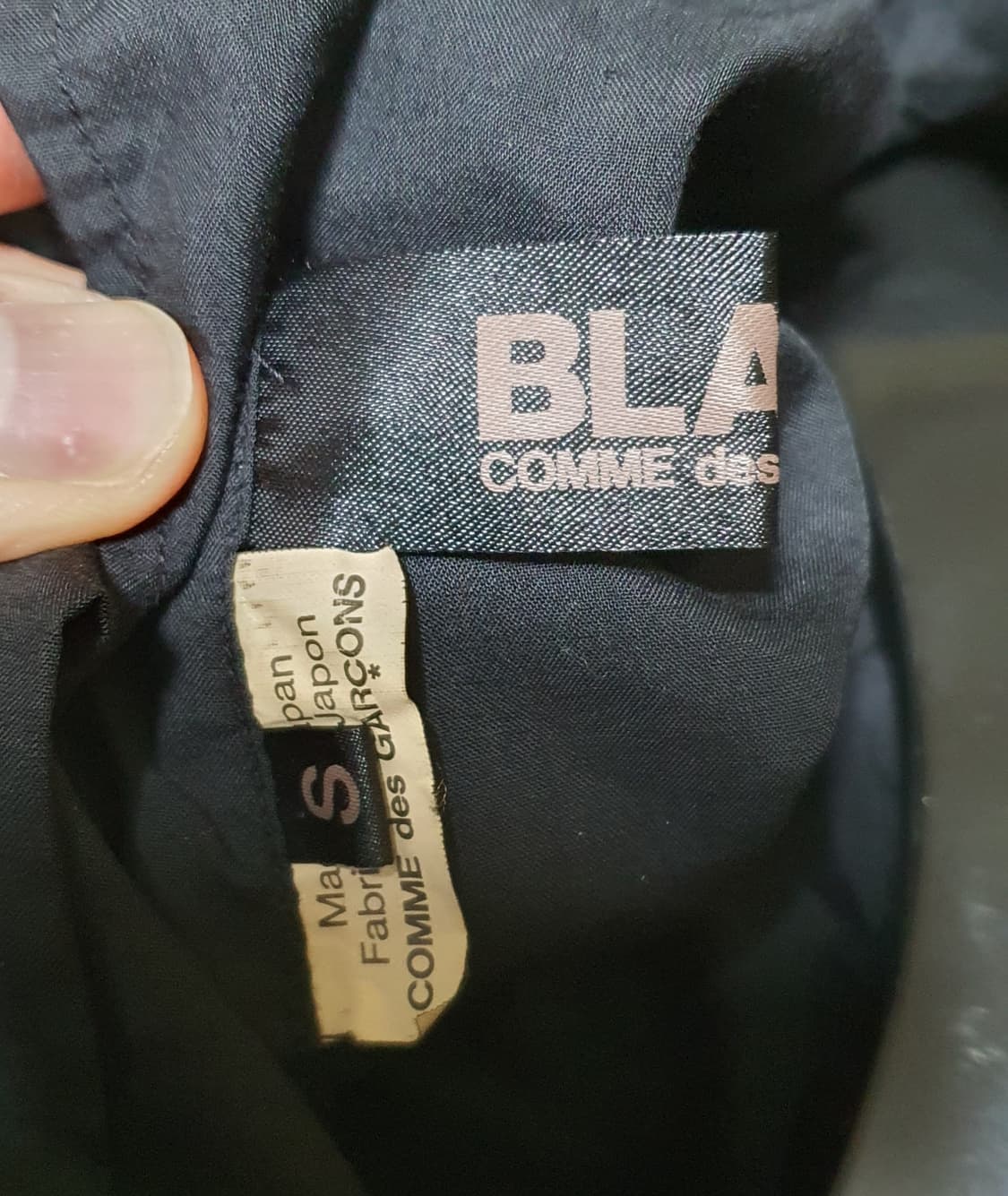 꼼데가르송 블랙 리버스 셔츠 상품이미지3