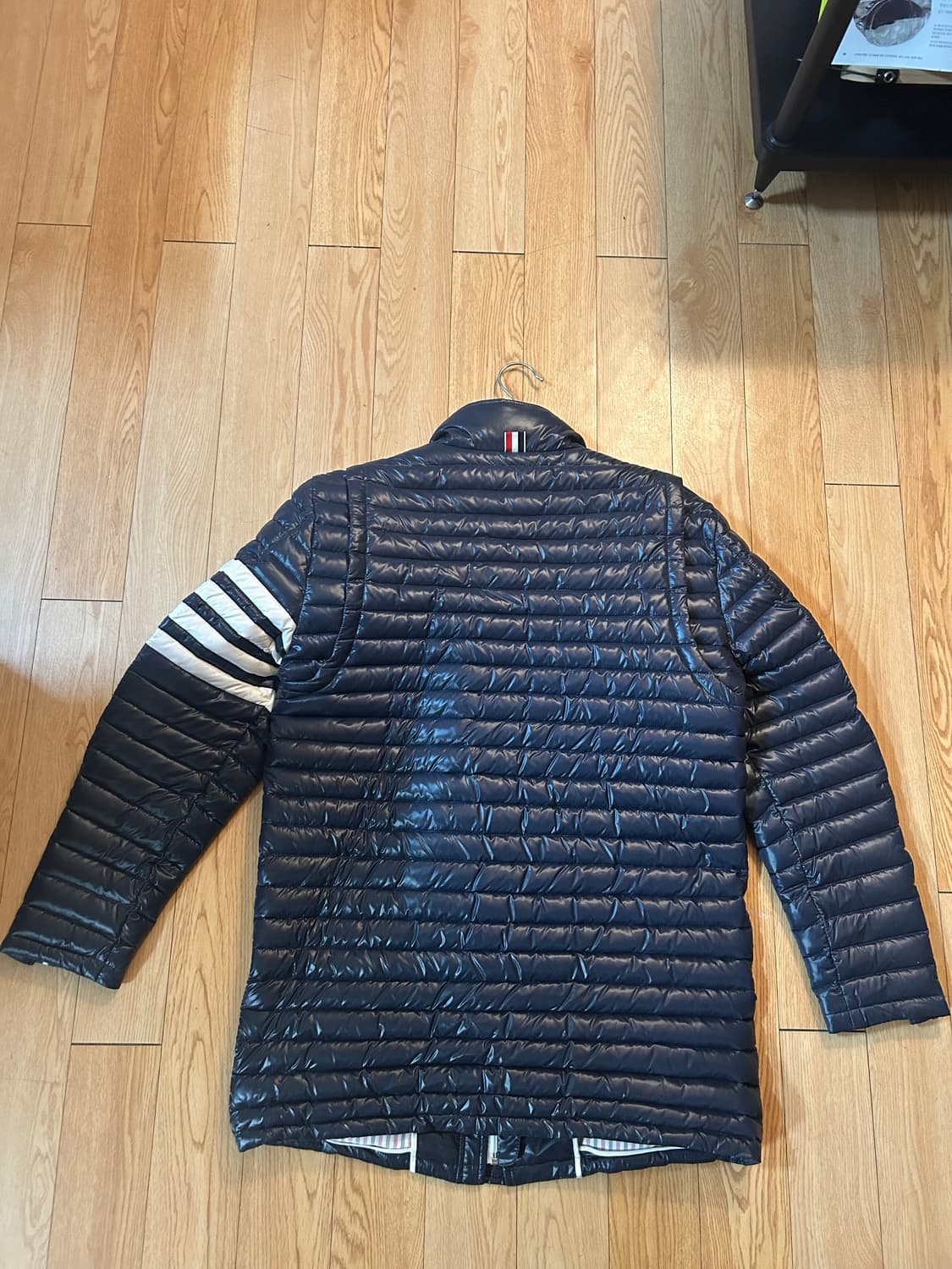 톰브라운 패딩 상품이미지2