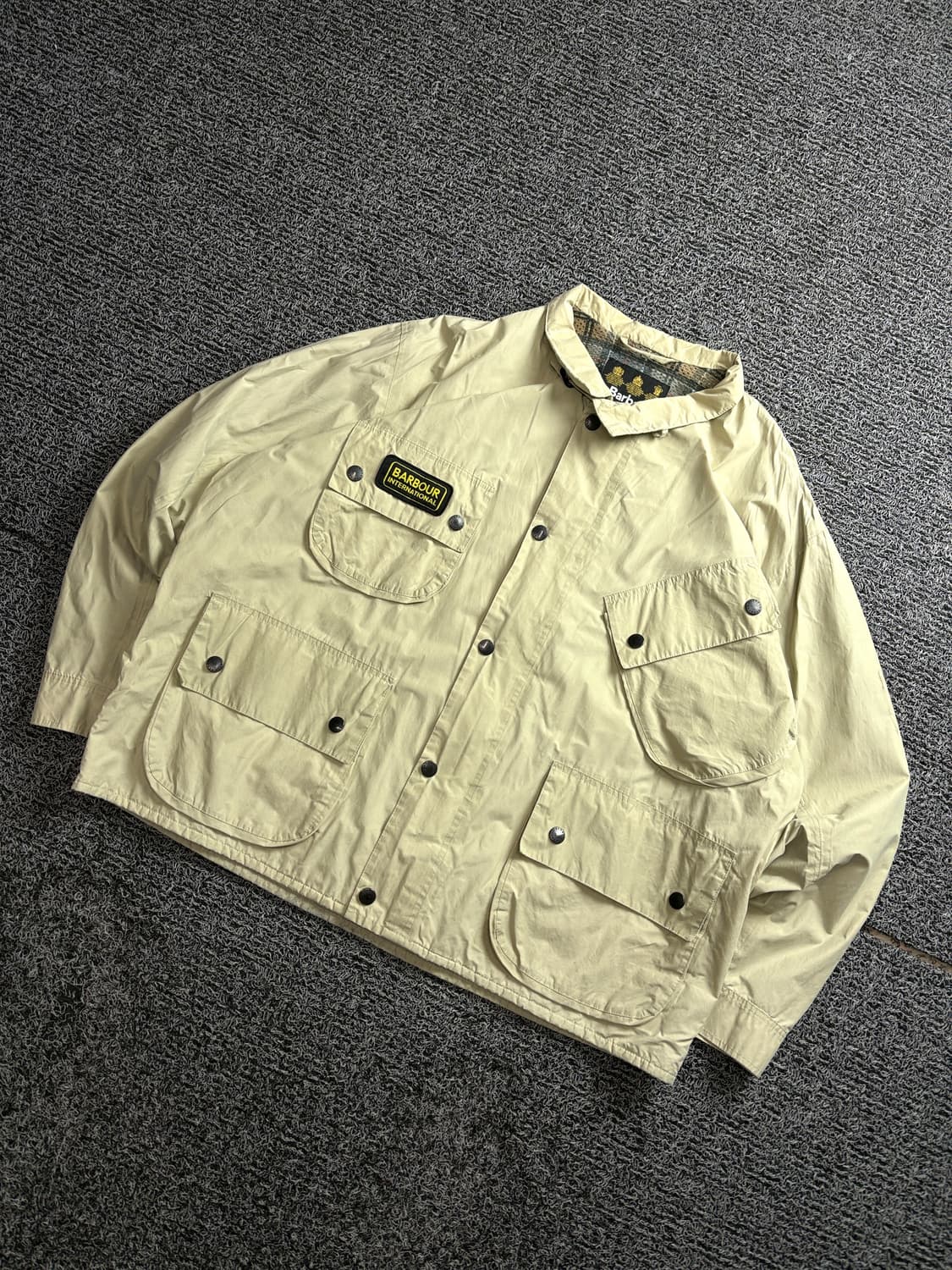 바버 인터네셔널 워터프루프&브리더블 왁스 자켓 2676 상품이미지1