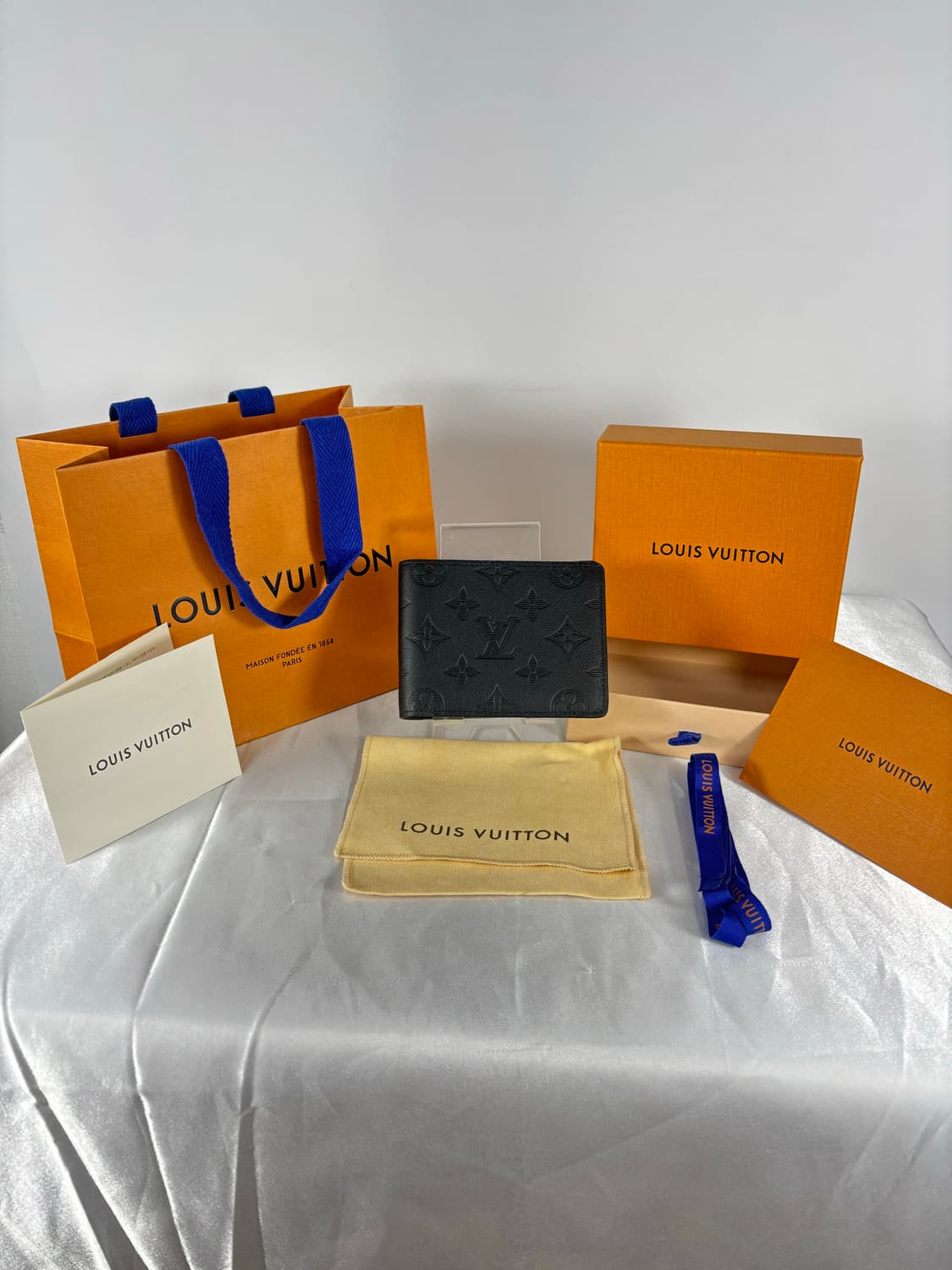 (새상품급/정품)루이비통 멀티플 섀도우 반지갑 블랙 상품이미지3