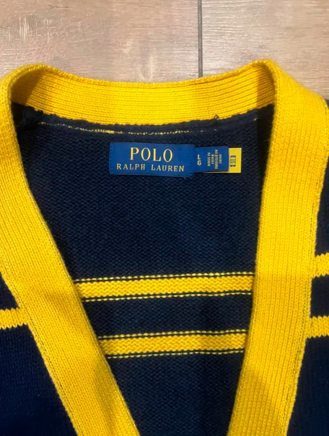 폴로 랄프로렌  남성 코튼 린넨 핀 배지 레터드 카디건 상품이미지3