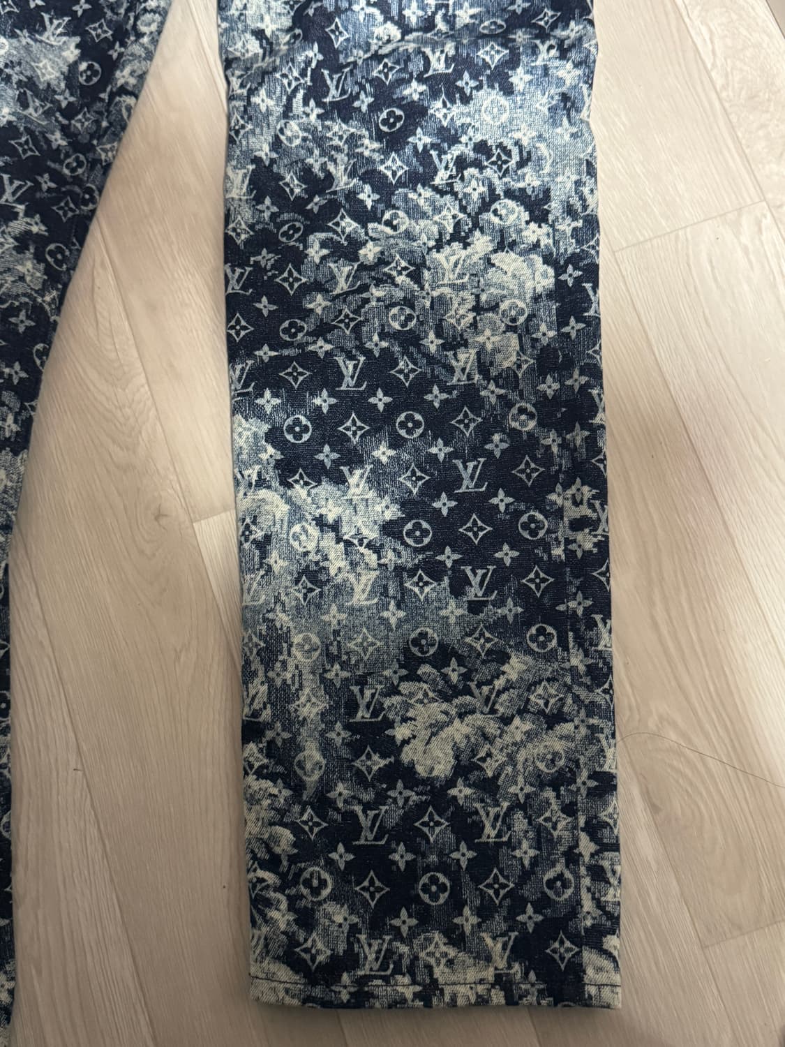 루이비통 버질아블로 태피스트리 모노그램 데님 팬츠 34 상품이미지8