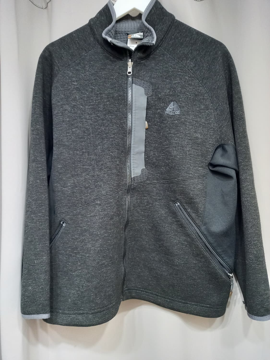 나이키 ACG 집업 상품이미지1