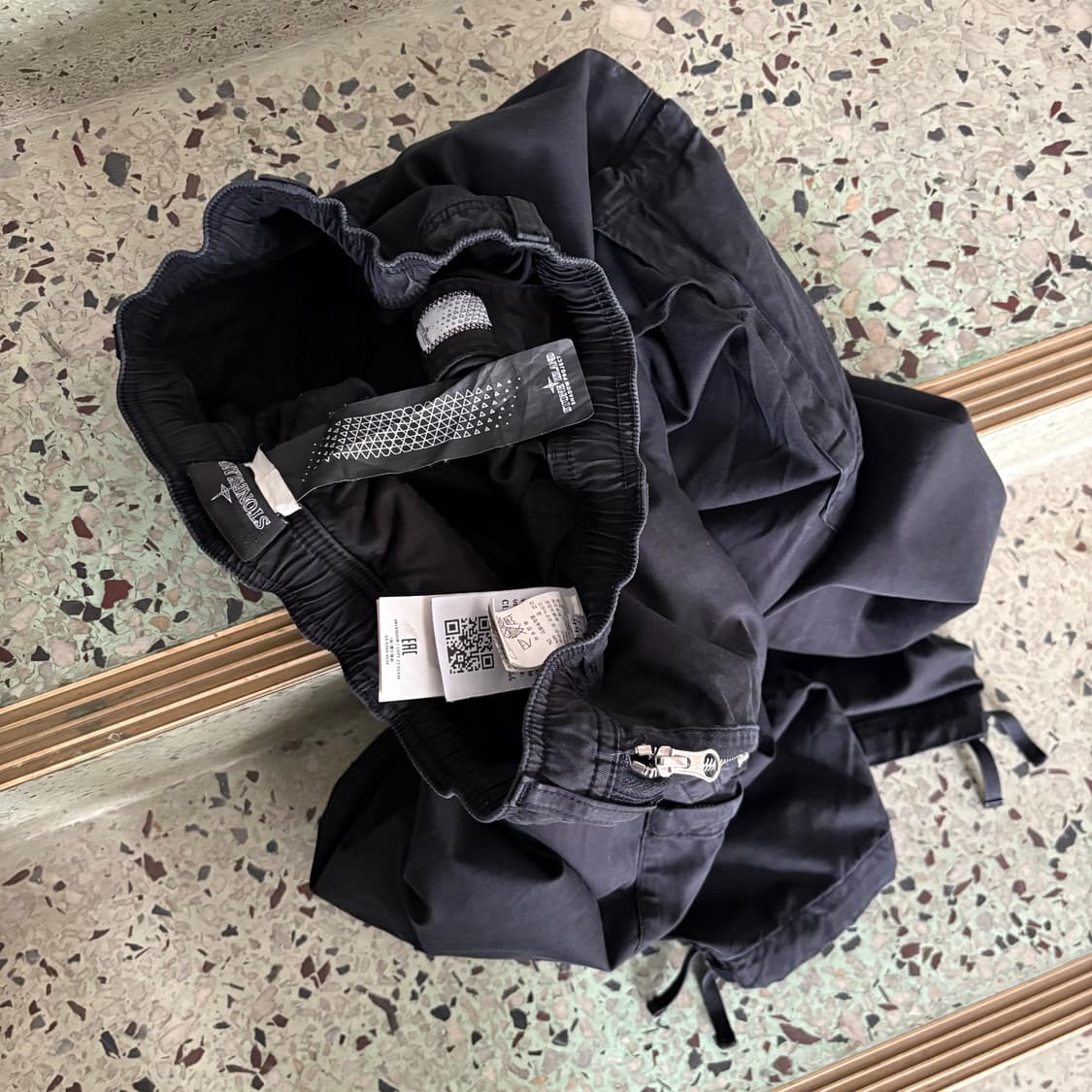 18fw 스톤아일랜드 쉐도우 프로젝트 블랙 카고 팬츠 상품이미지10