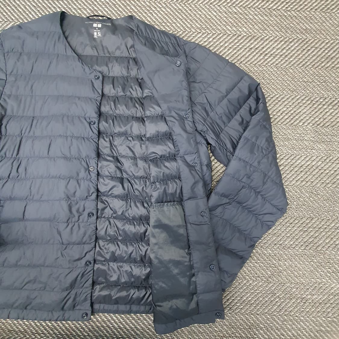 유니클로 오리털 경량패딩 남자105 상품이미지5