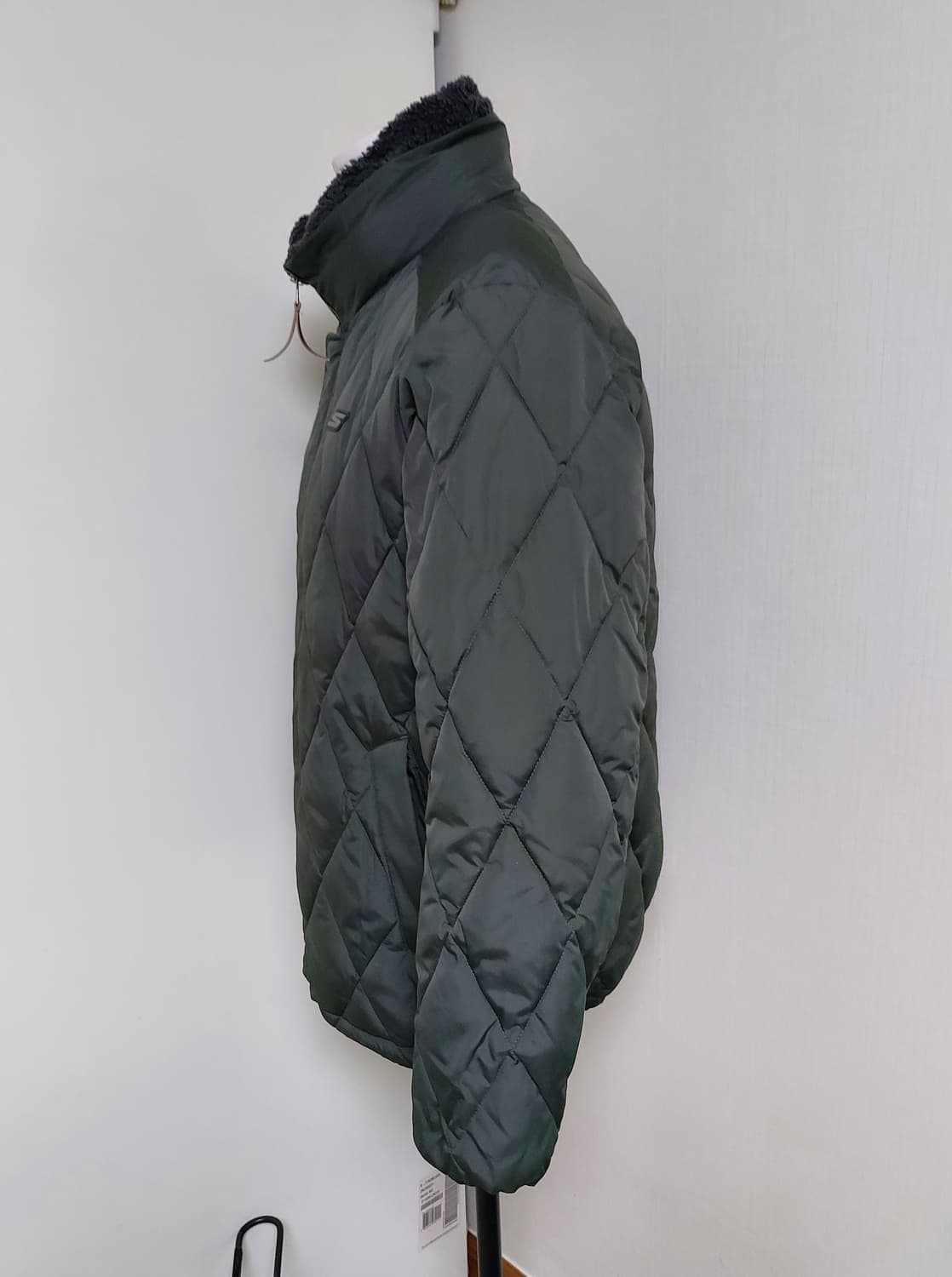 스케쳐스 남성 퀼팅 패딩 자켓 XL(105)

 상품이미지2