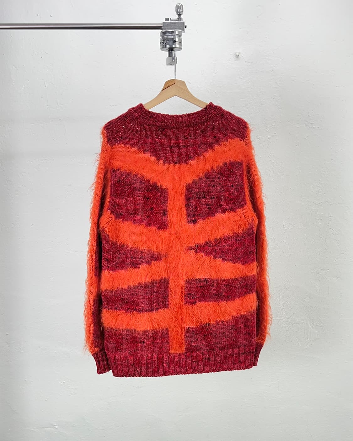 윌터 반 베이렌동크 12fw 네이티브 켄테이션 레디쉬 모헤어 니트 스웨터 상품이미지5