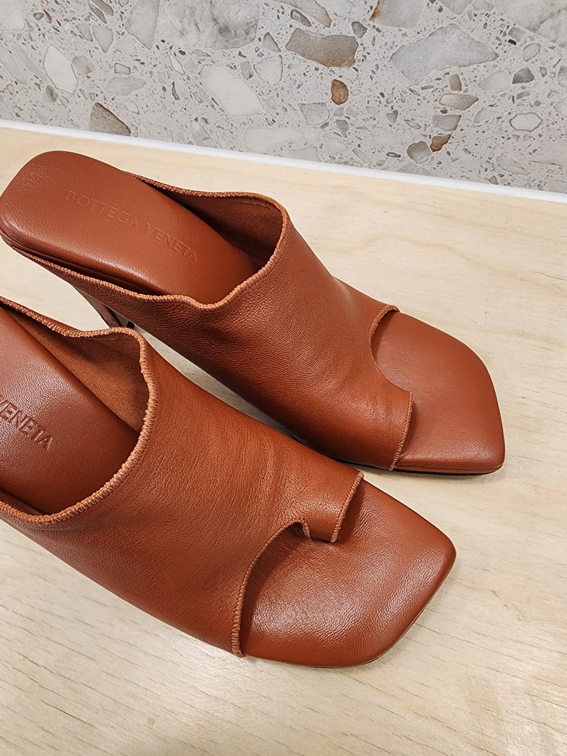 보테가베네타 슬리퍼 브라운 36.5 상품이미지4