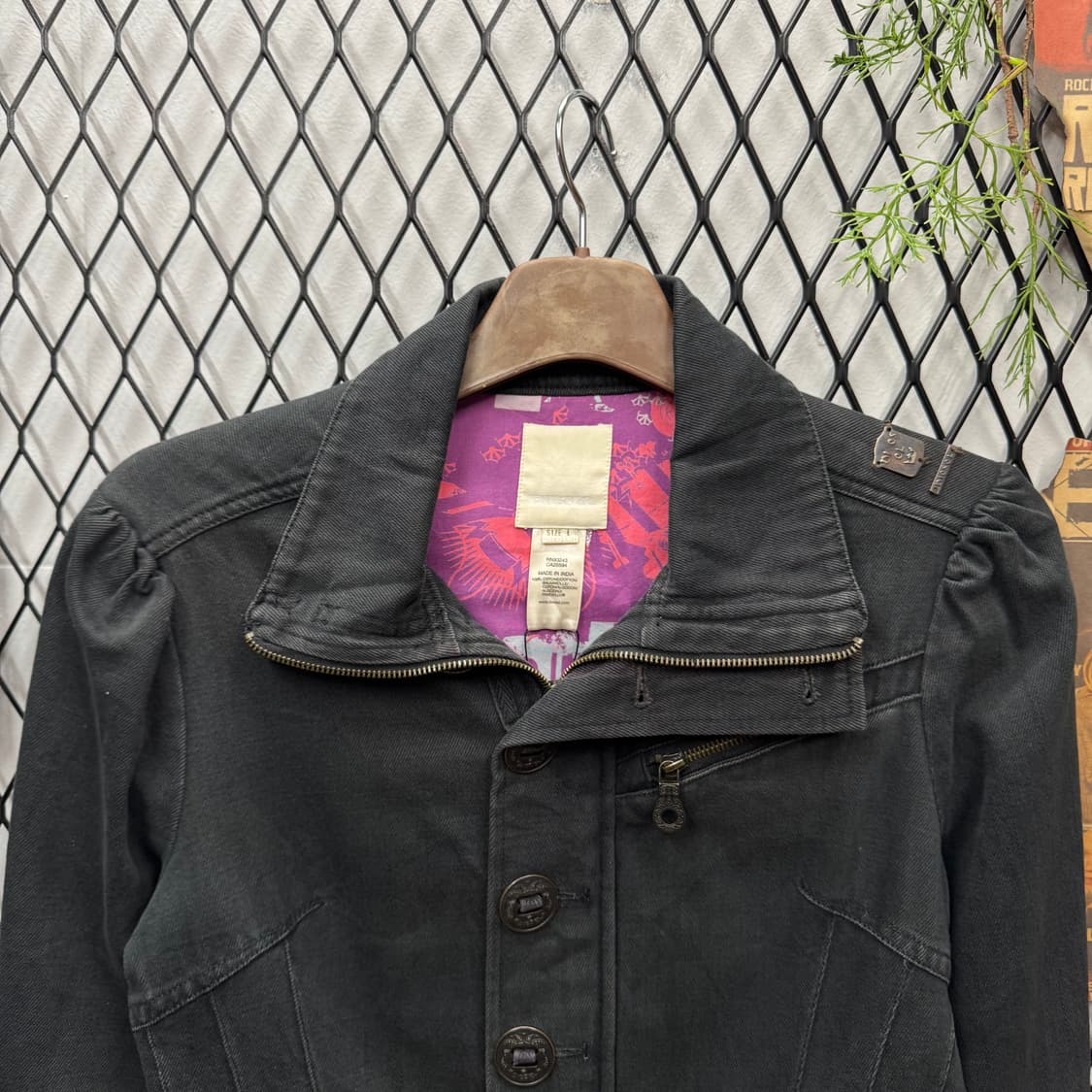 00s 디젤 아카이브 코튼 자켓 전면 투포켓 포인트 블랙 상품이미지3