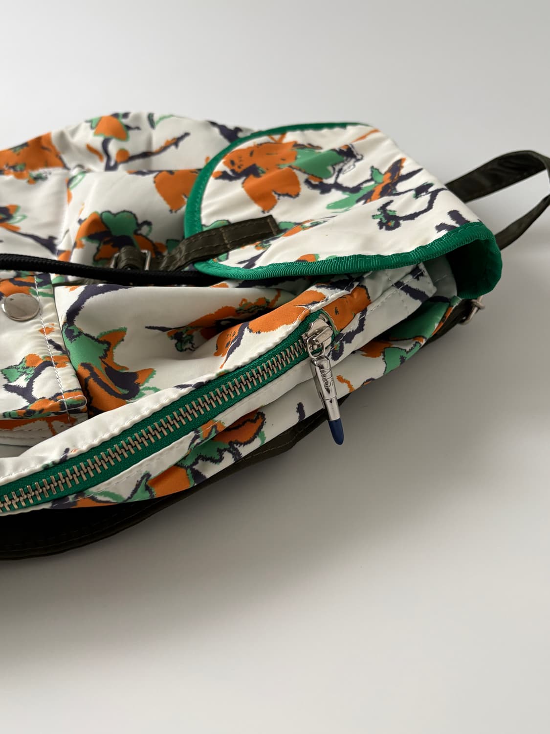 X SLY - FLOWER BACKPACK (White) 상품이미지4