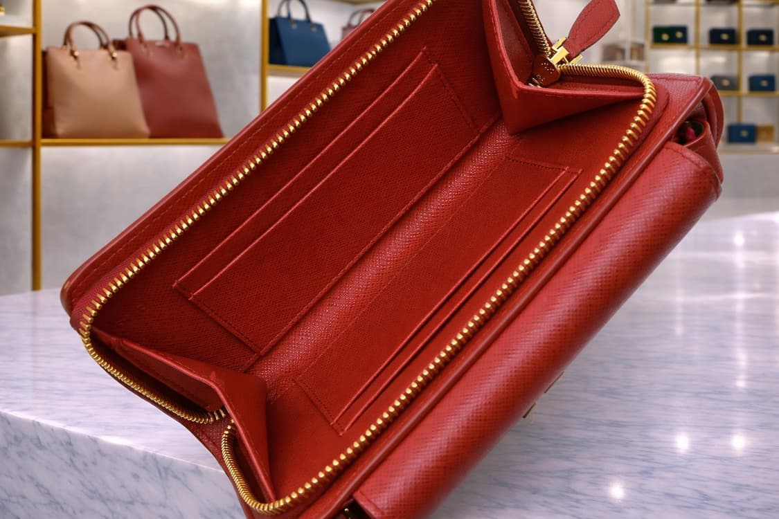 [A급] 프라다 사피아노 WOC 크로스백 판매합니다!!! 상품이미지4