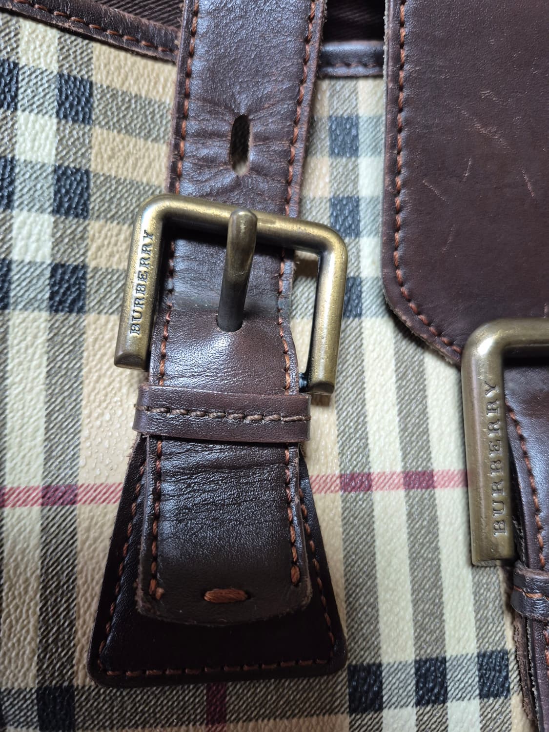 버버리노바체크숄더백(정품) 상품이미지4