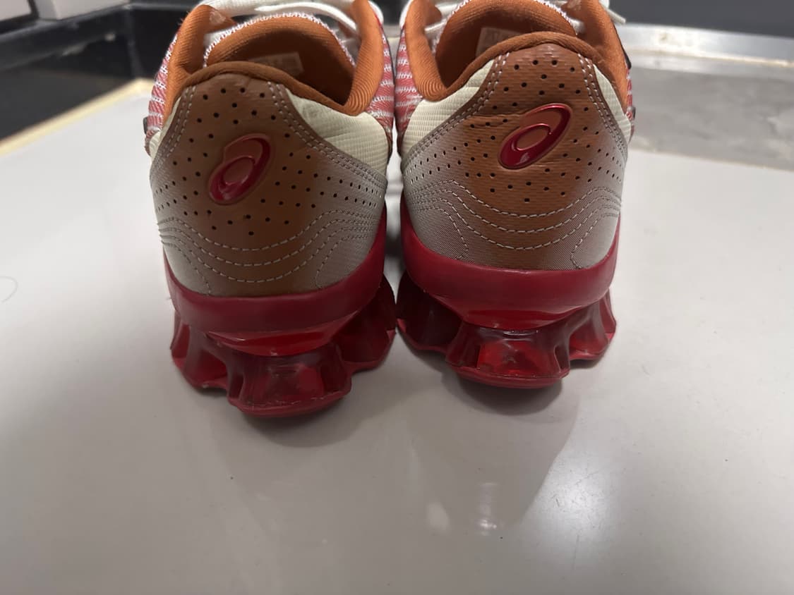 (270)아식스 x 키코 코스타디노브 젤 퀀텀 레비트랙 애플 레드 상품이미지4