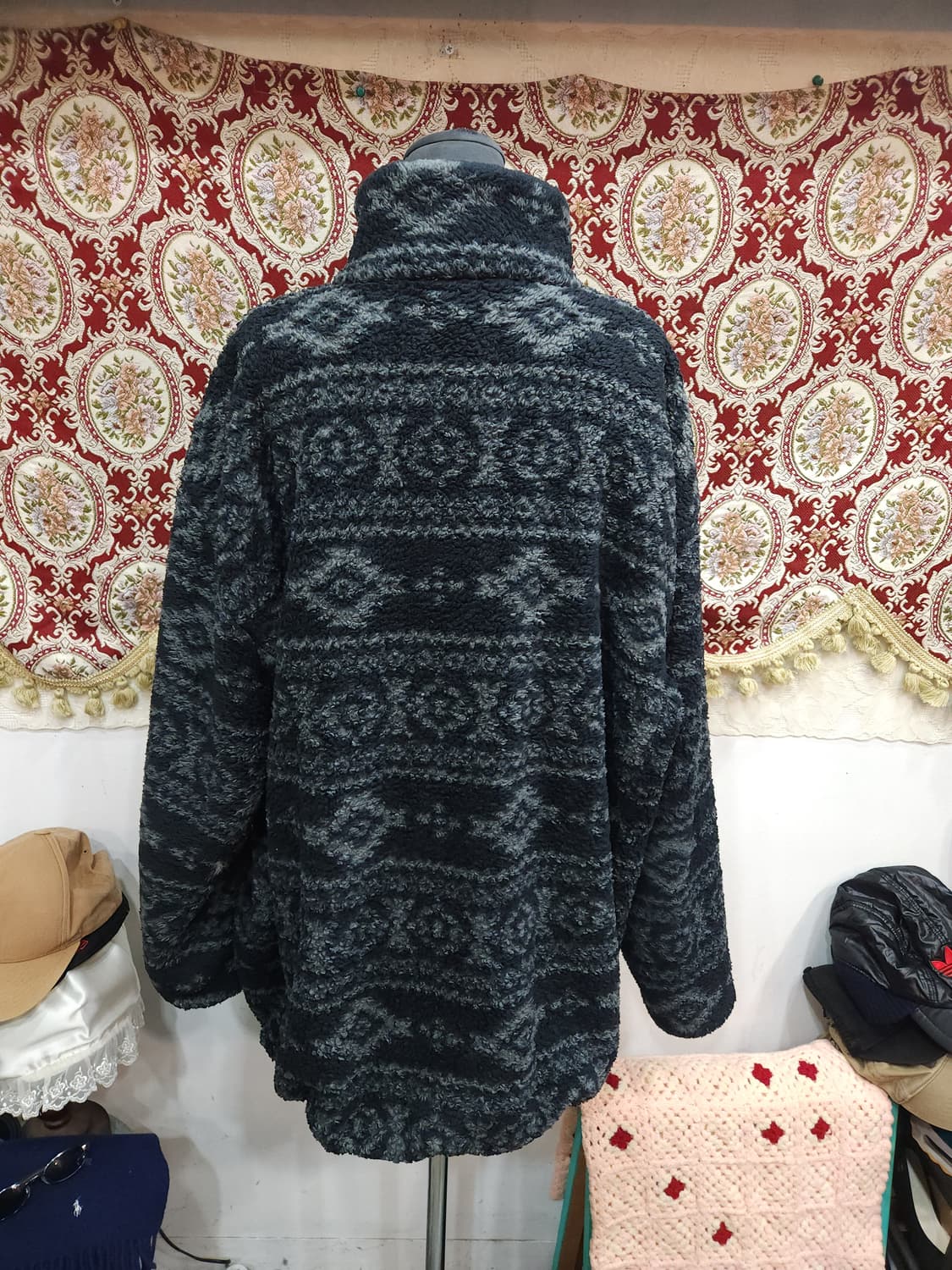 아웃도어프로덕트 윈터패턴 후리스 자켓 빅사이즈
​
 상품이미지6