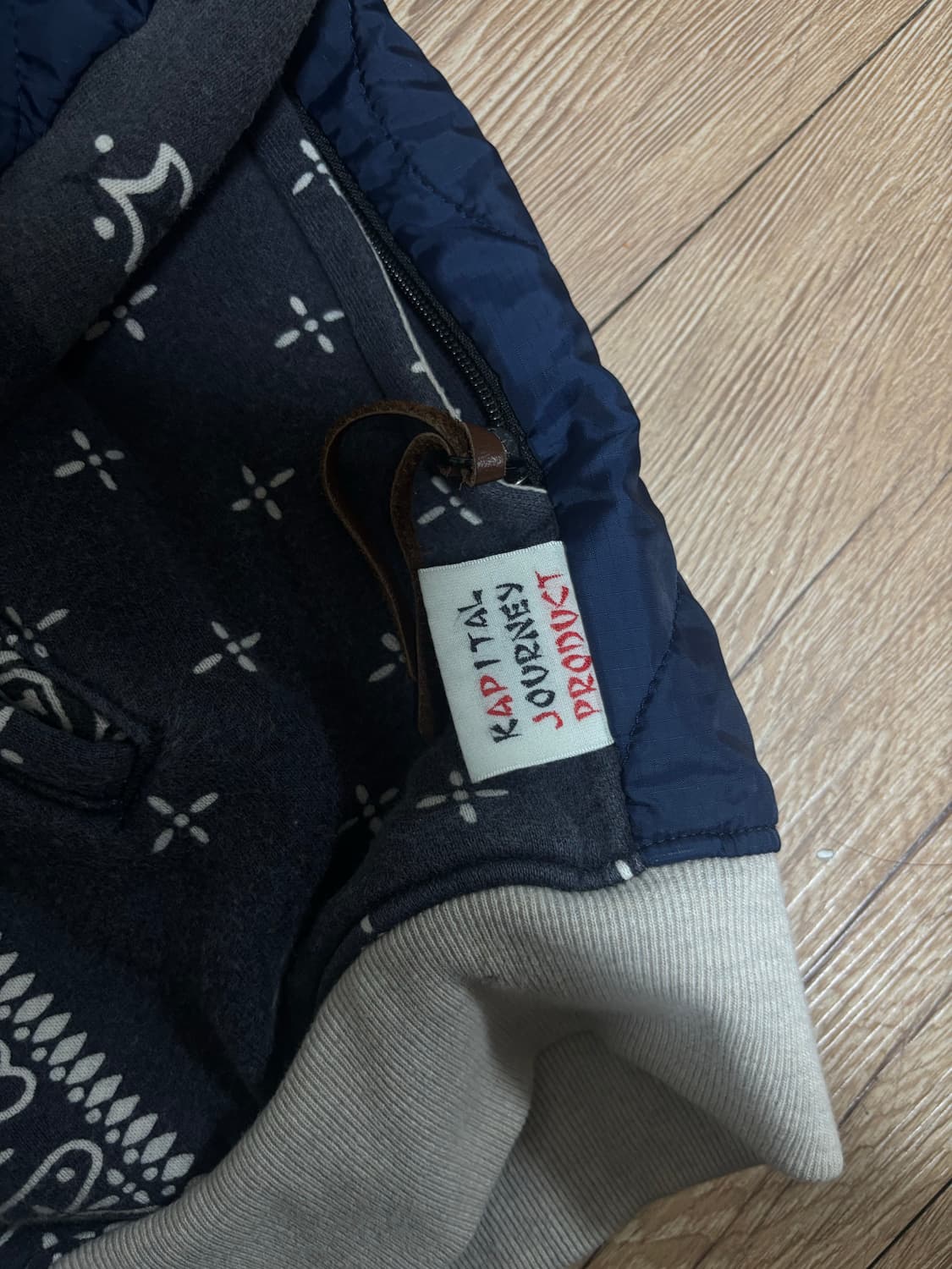 캐피탈 비부악 후드집업 상품이미지2