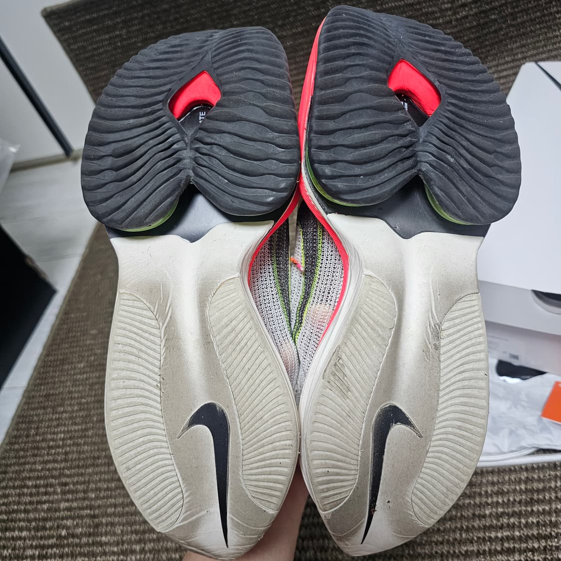 나이키 에어 줌 알파플라이 넥스트% 플라이니트 로데이셔스 상품이미지4