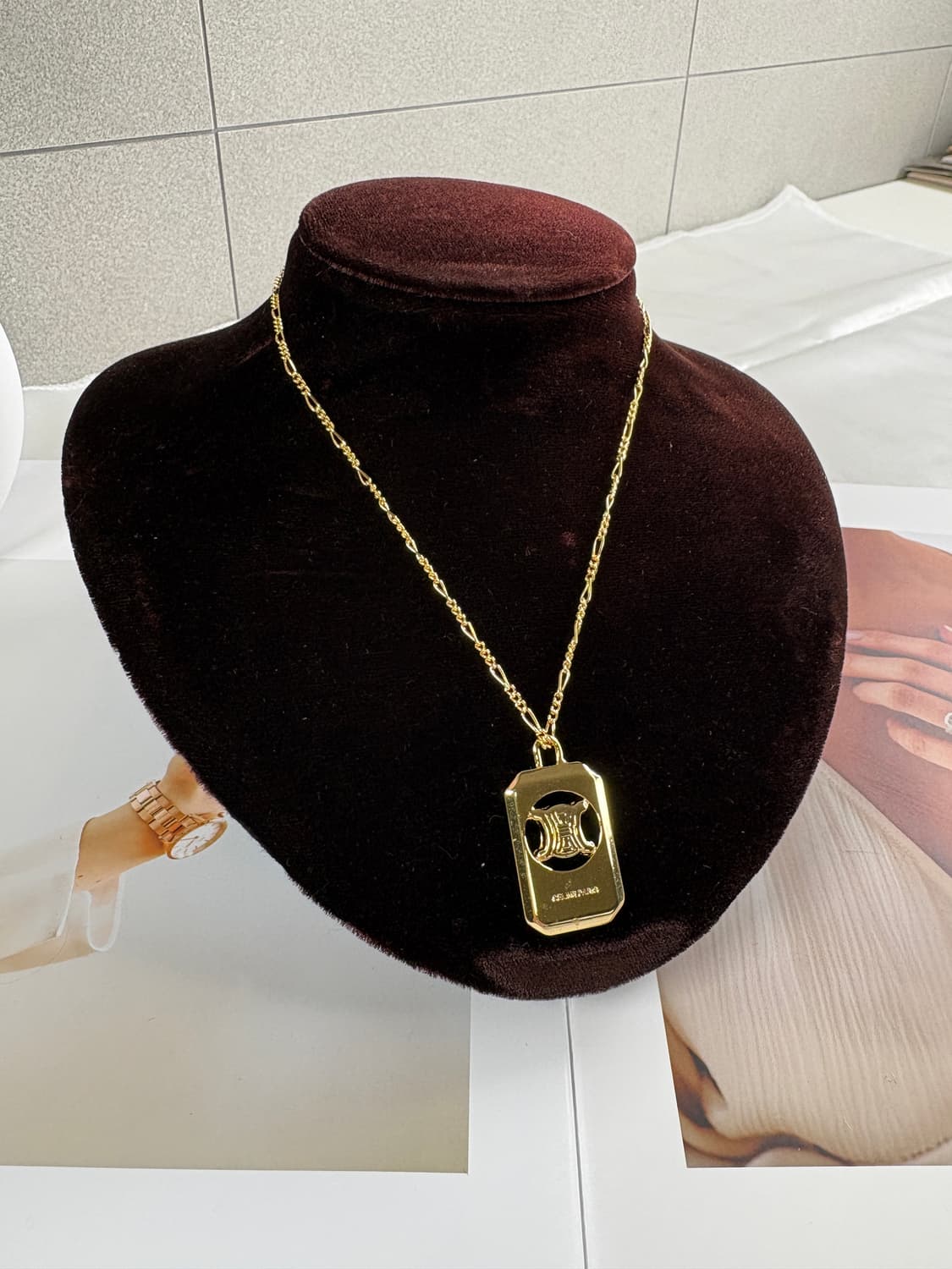 셀린느 트리오페 바 펜던트 목걸이 상품이미지10