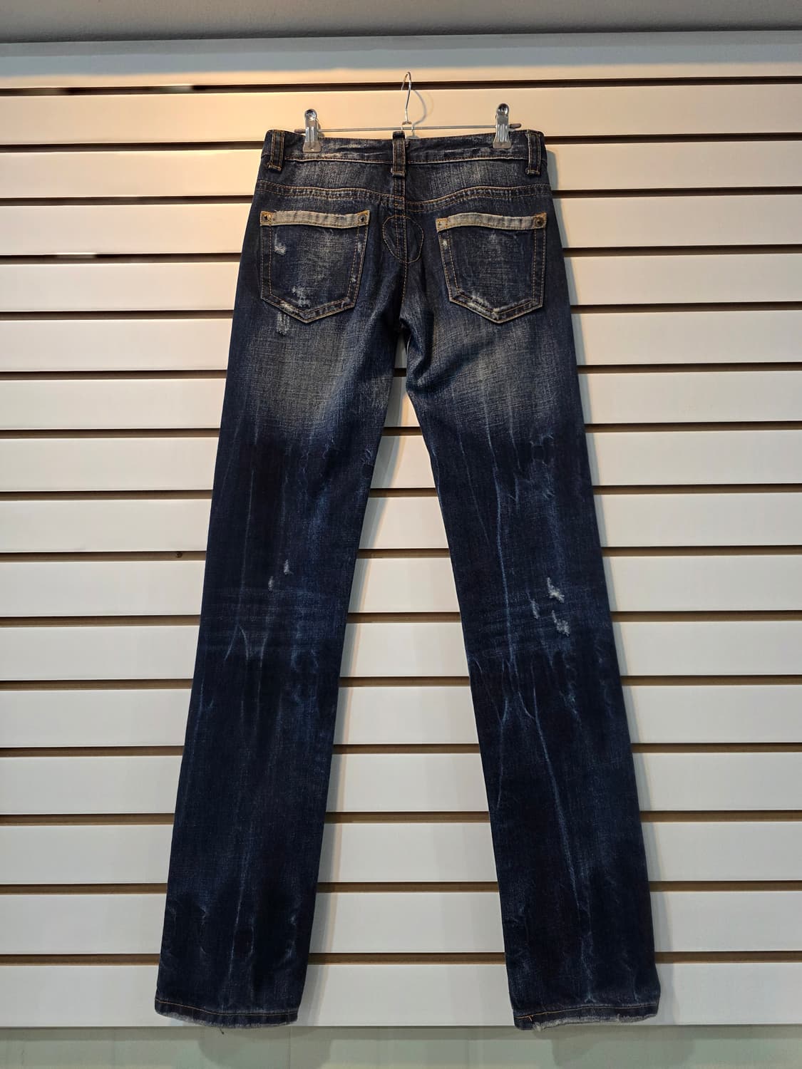 DSQUARED 디스퀘어드 밑단 로고 데님 팬츠 상품이미지2