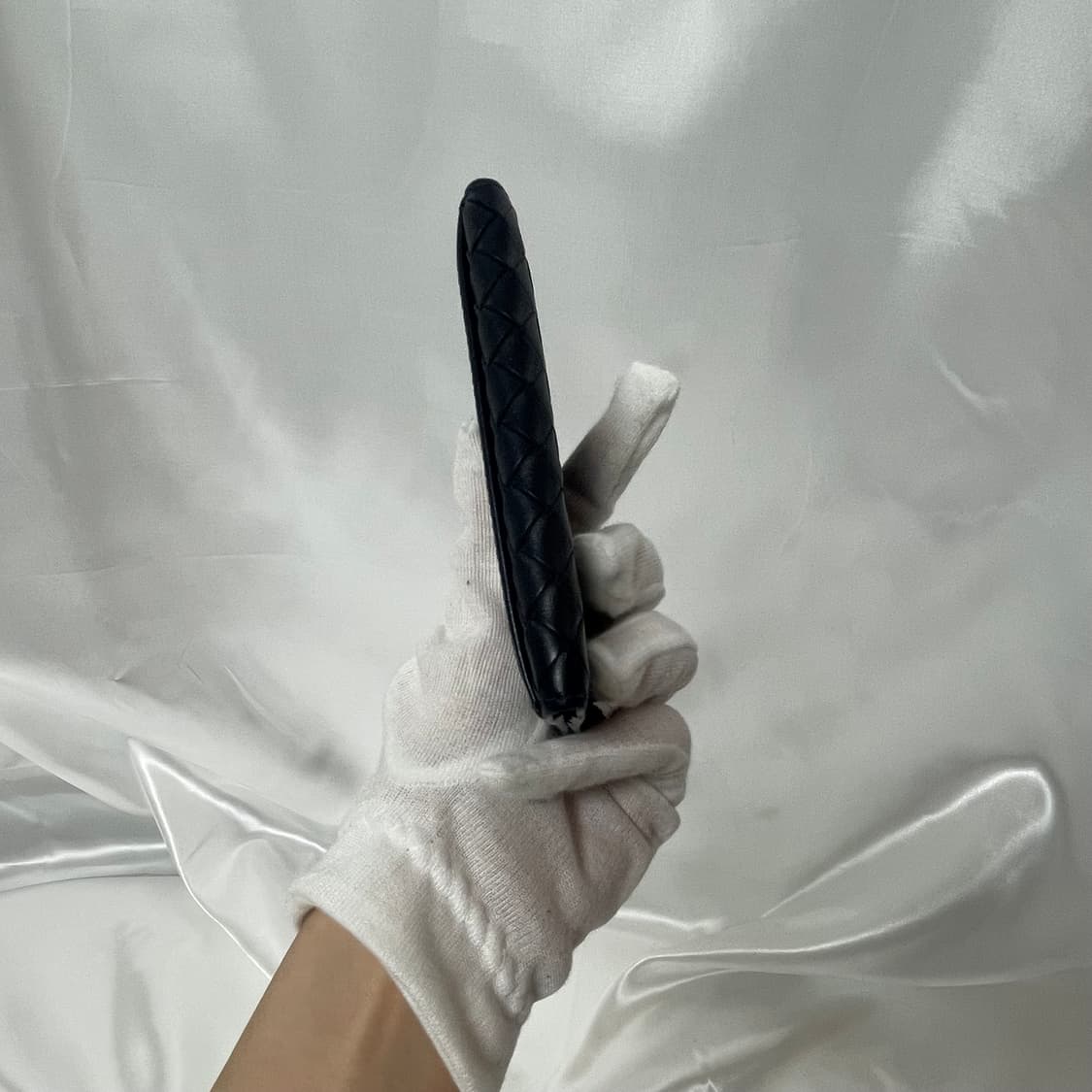 보테가 베네타 네이비 반지갑 A급 단품 상품이미지3