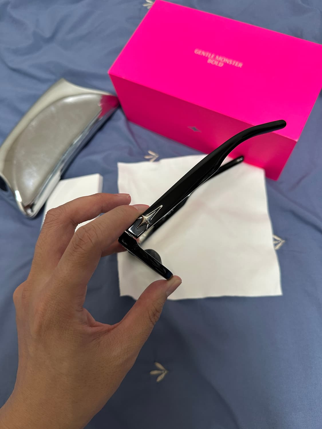 젠틀몬스터 가우스 01 블랙 볼드컬렉션 상품이미지6
