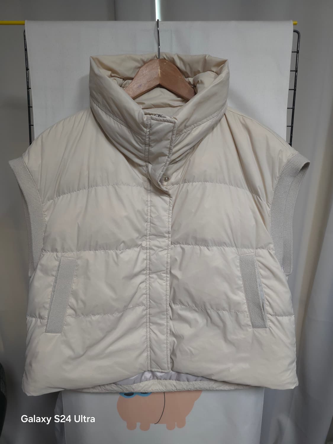 셀럽샵 하이넥 패딩 조끼 88 ✨️정품✨️
 상품이미지1