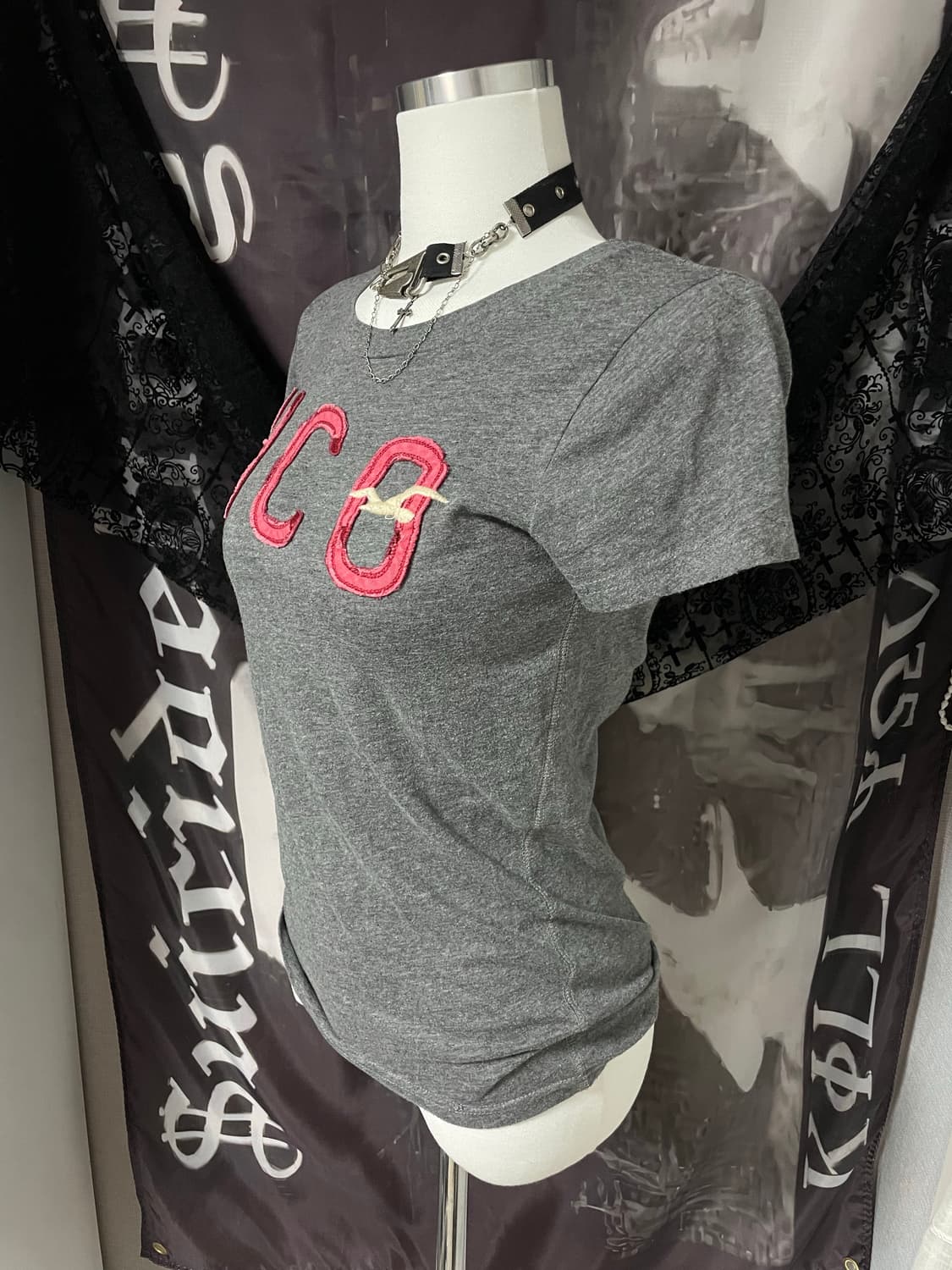 홀리스터 빅로고 딱붙 반팔 티셔츠 오네갸루 00s 그레이핑크 핀터레스트 상품이미지3