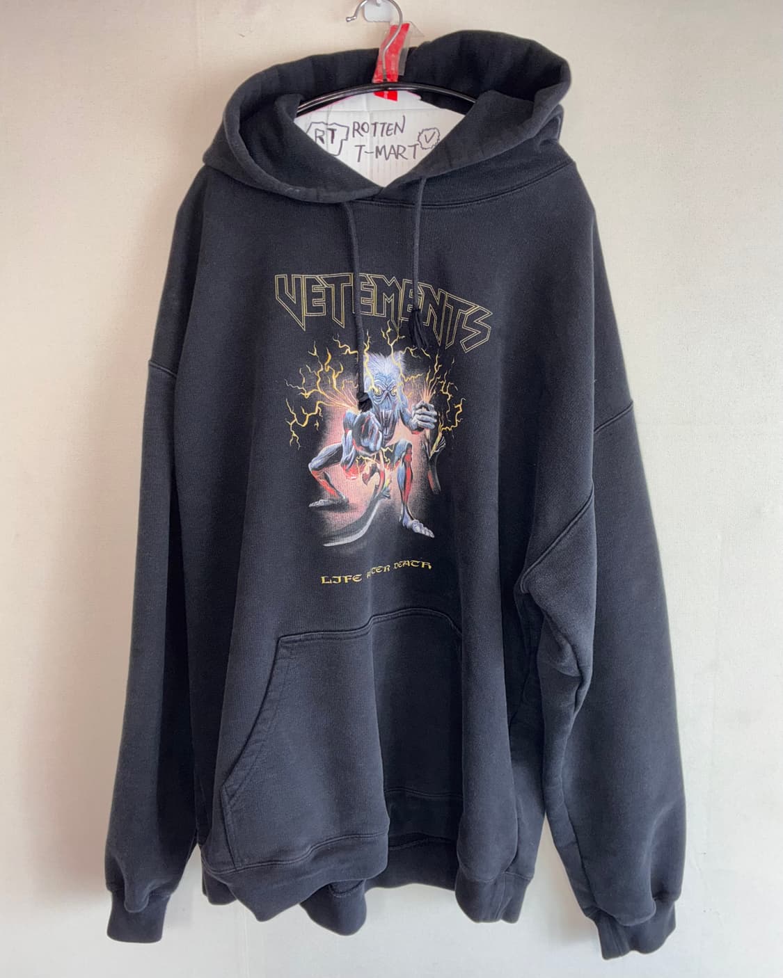 베트멍 21SS 일렉트릭 로고 헤비메탈 후드티 상품이미지1