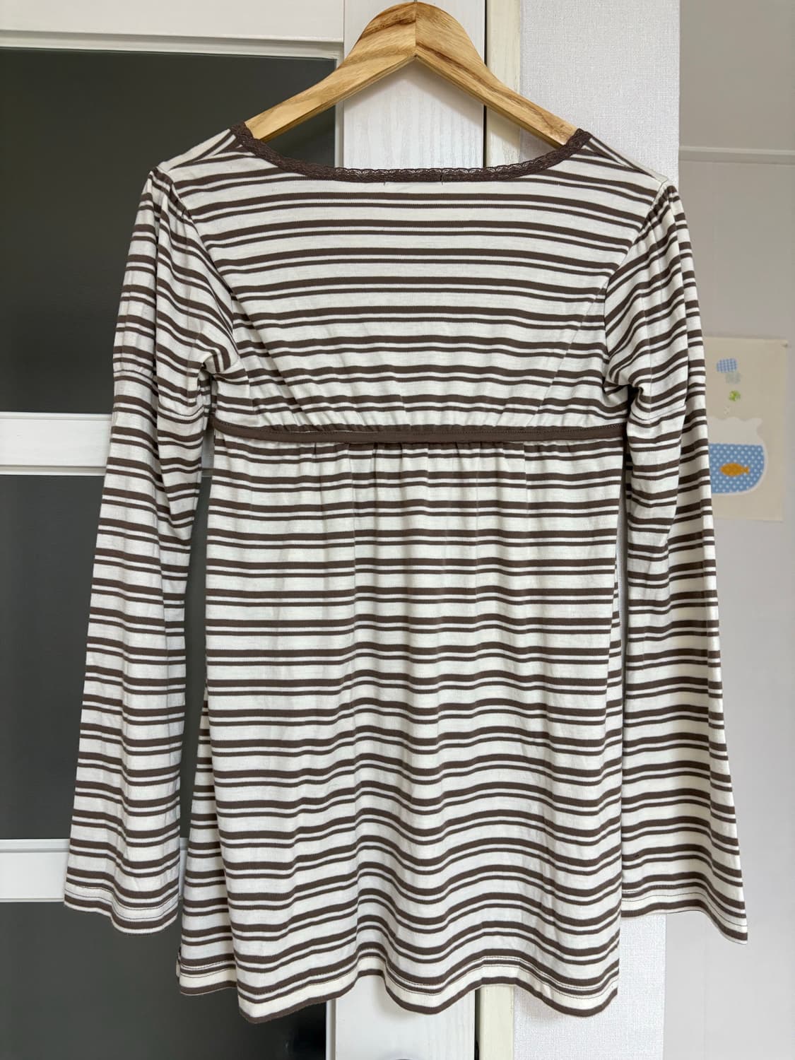 브라운 스트라이프 긴소매 티셔츠 상품이미지4