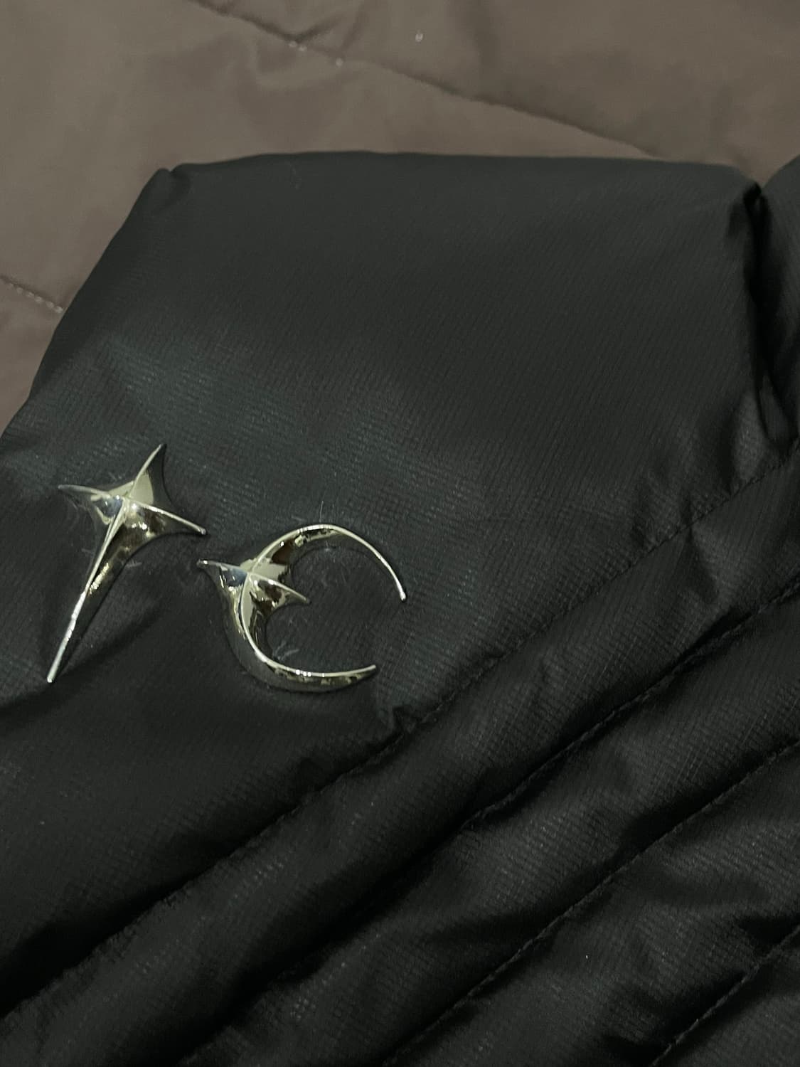 떠그클럽 케이브 구스 다운 조끼패딩 m (새상품/풀박) 상품이미지4