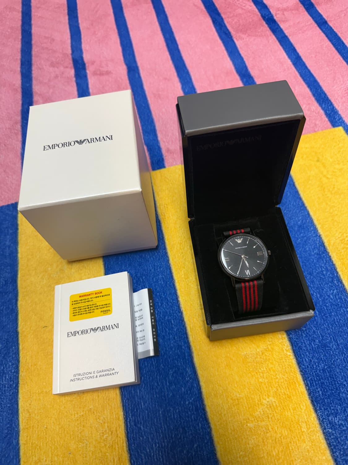 엠포리오 아르마니 블랙 다이얼 패브릭 스트랩 시계 상품이미지1