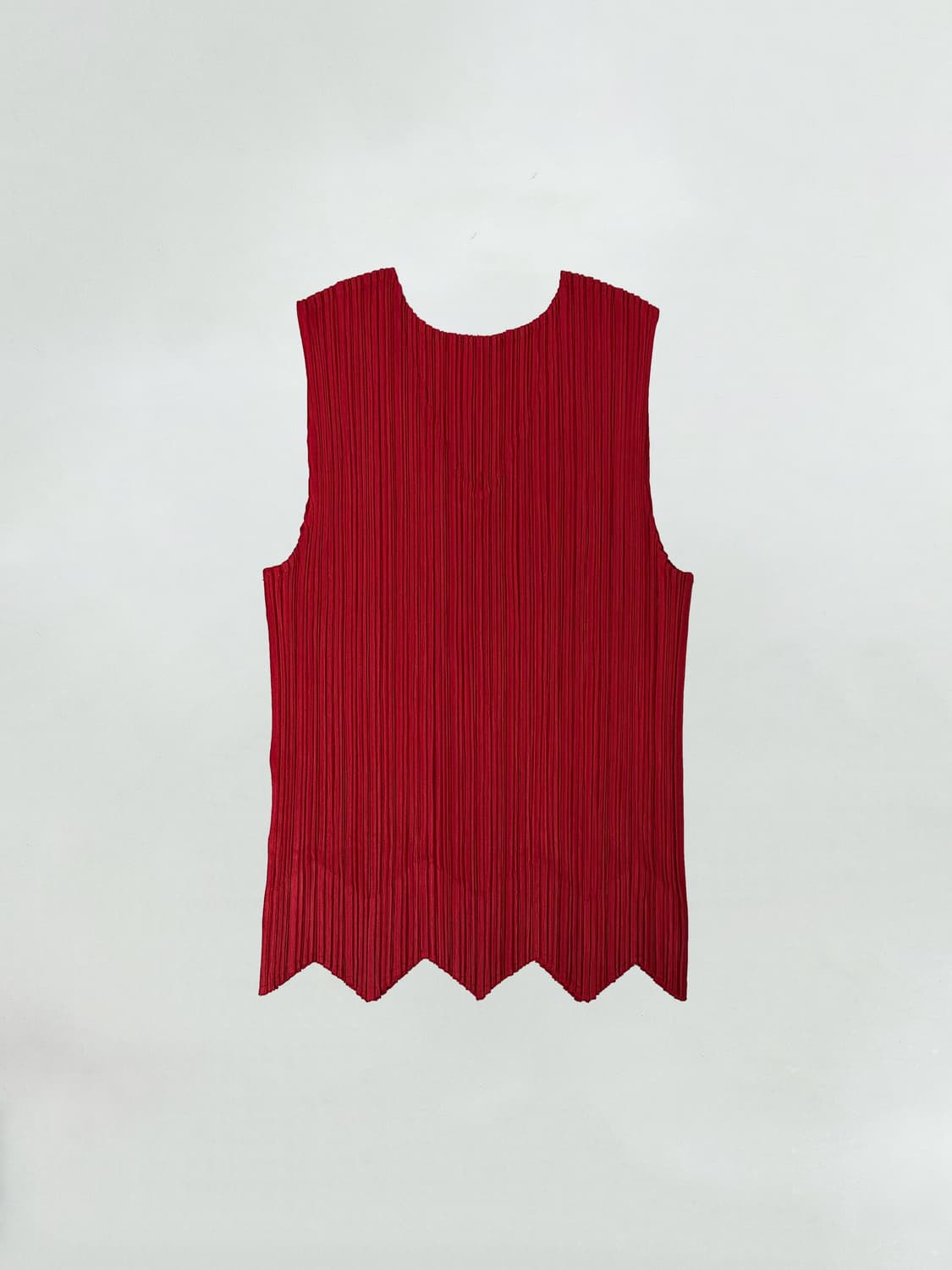 이세이미야케 플리츠플리즈 지그재그 헴 슬리브리스 탑 상품이미지5