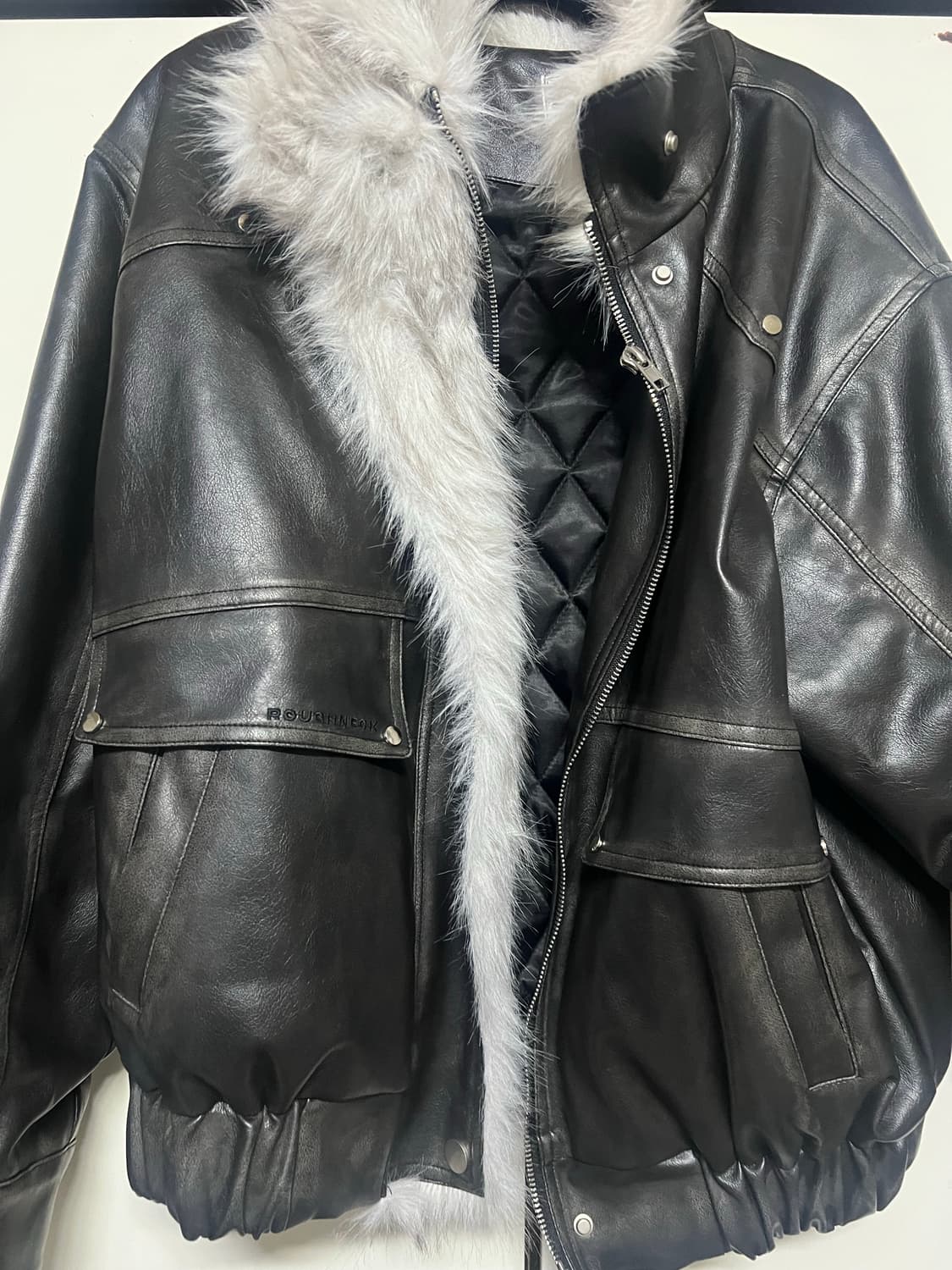 러프넥 레더 무스탕 그레이 S 상품이미지3