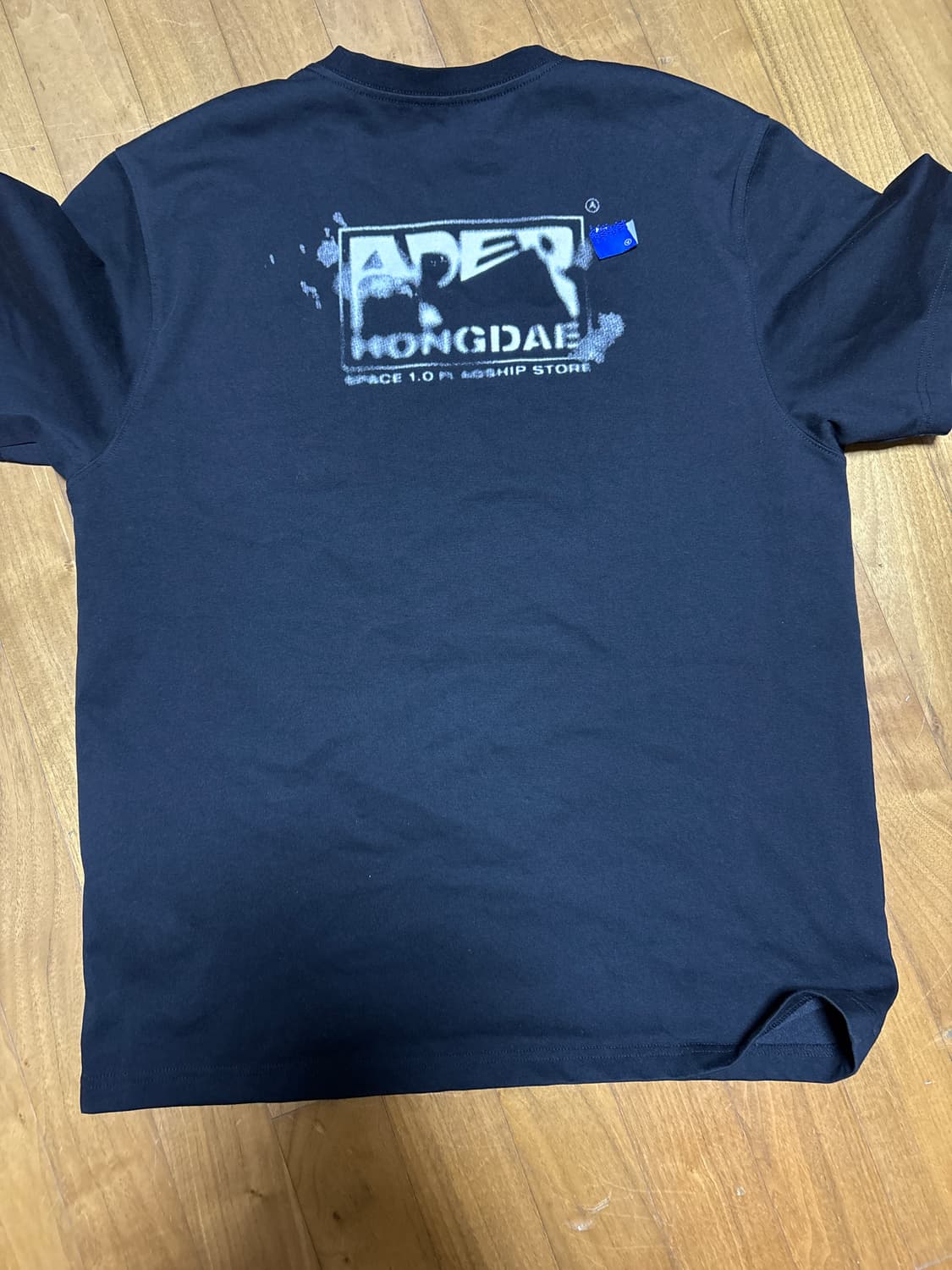 아더에러 스페이스 1.0 홍대 티셔츠 블랙 상품이미지4