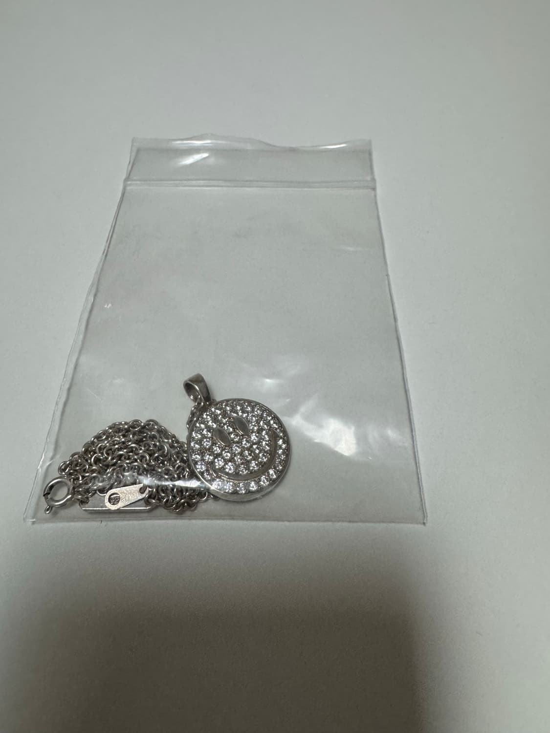 투델로 스마일 화이트 목걸이 미친 가격에 판매합니다! 상품이미지9