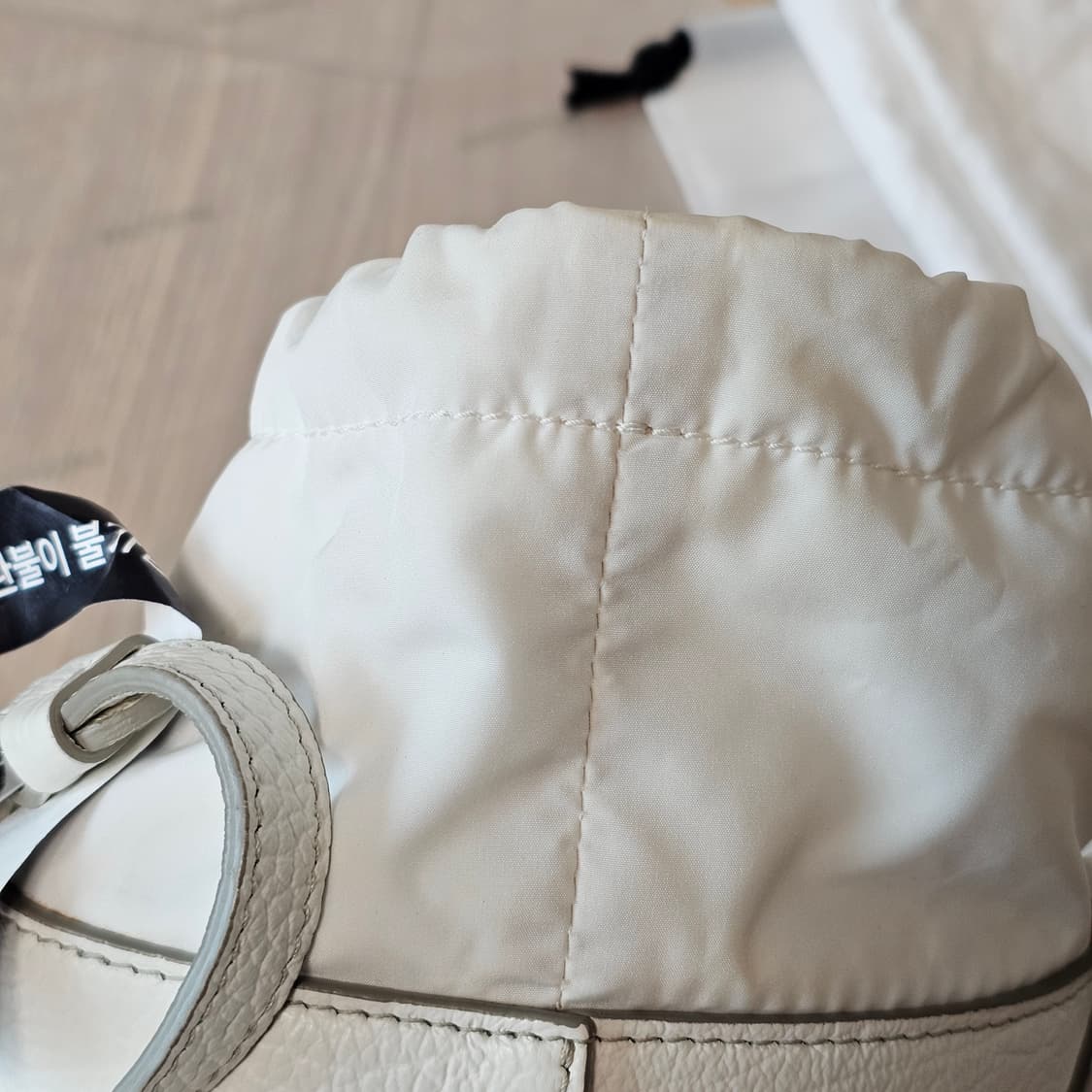 메종 마르지엘라 5AC 레더 버킷백 숄더백 크로스백 가방 MM6 여성 상품이미지9