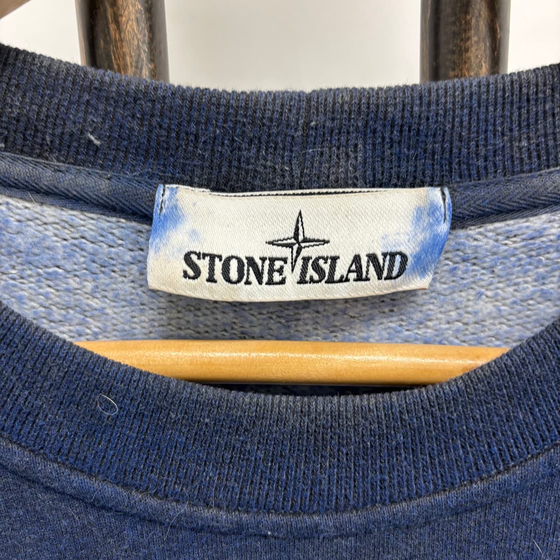 [M]스톤아일랜드 와펜패치 더스트 맨투맨 상품이미지3