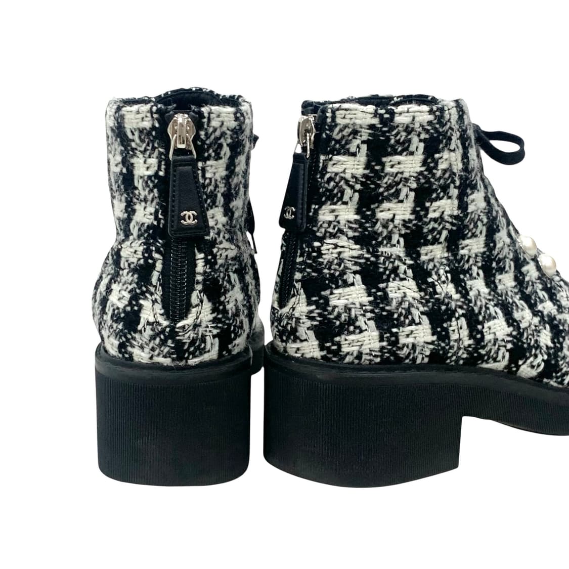 샤넬 트위드 진주 레이스업 앵클 부츠 상품이미지6
