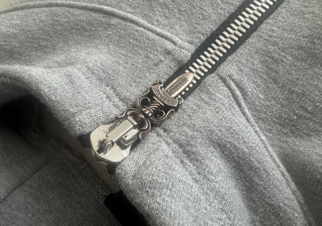 정품 크롬하츠 가죽패치 후드집업 그레이 색상 상품이미지2