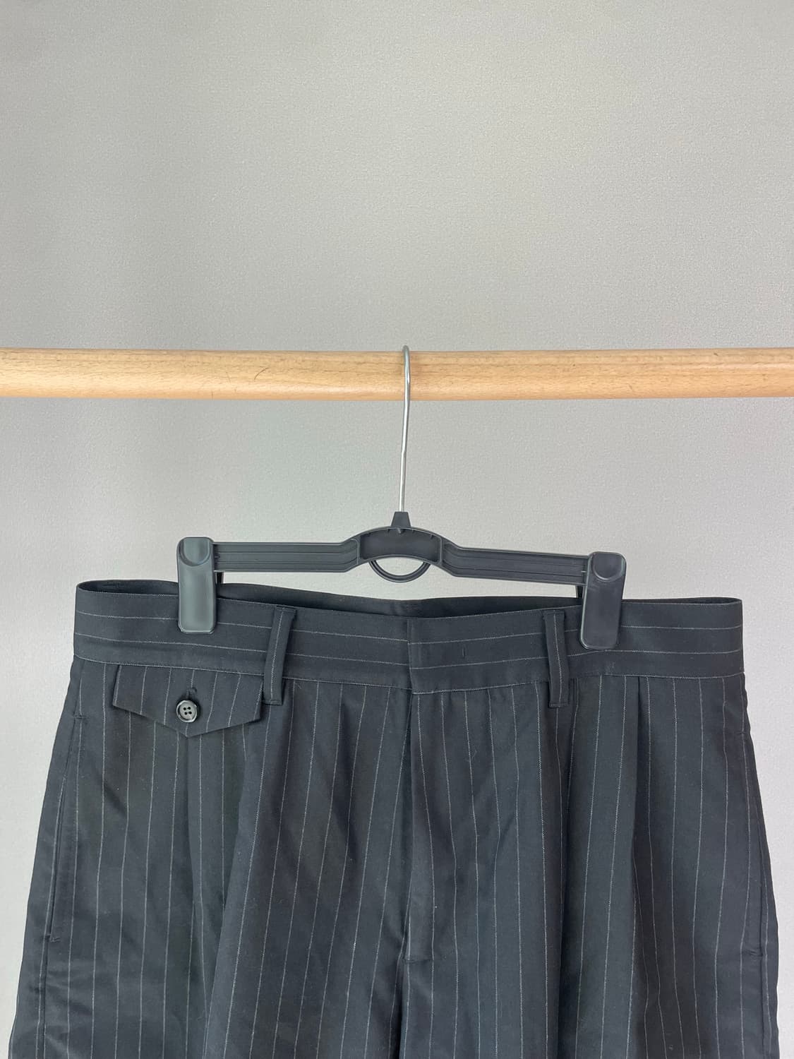 노클 (Nocle) Asher Stripe Half Slacks Blac 상품이미지2