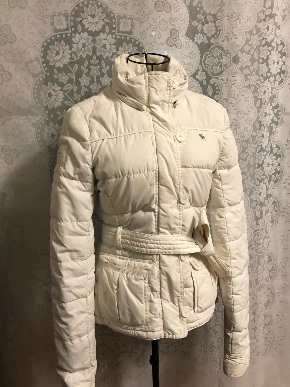 아베크롬비 화이트 퍼프자켓 상품이미지1