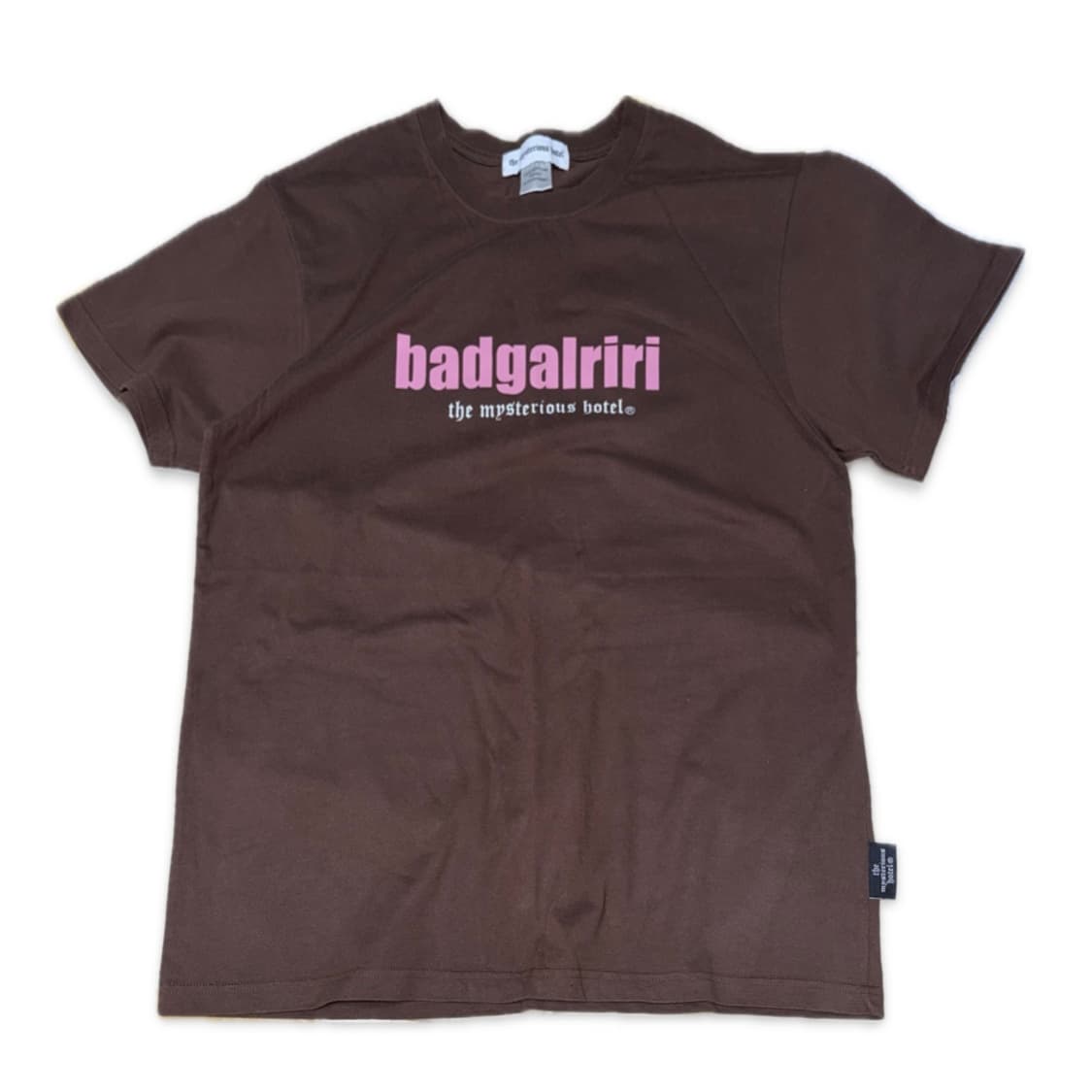 더미스테리어스호텔 미호 리한나 badgalriri 반팔 티셔츠 상품이미지1