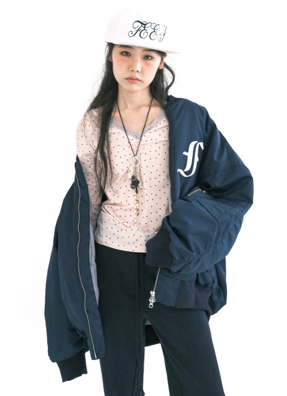 [F.E.E.S] patch bomber padded jacket  상품이미지1