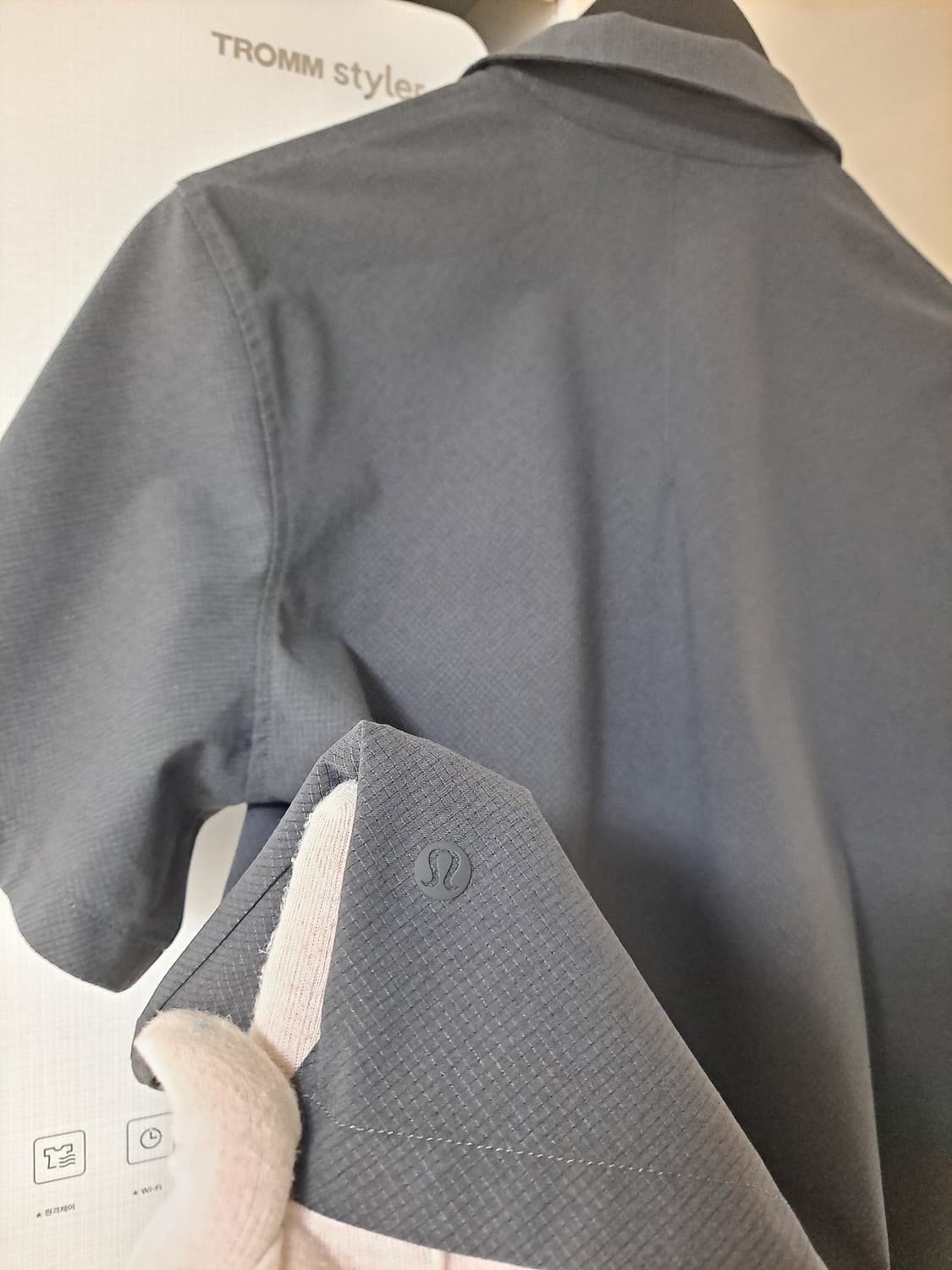 룰루레몬 lululemon - 다이아텍스처 4버튼 하프 탑 상품이미지8