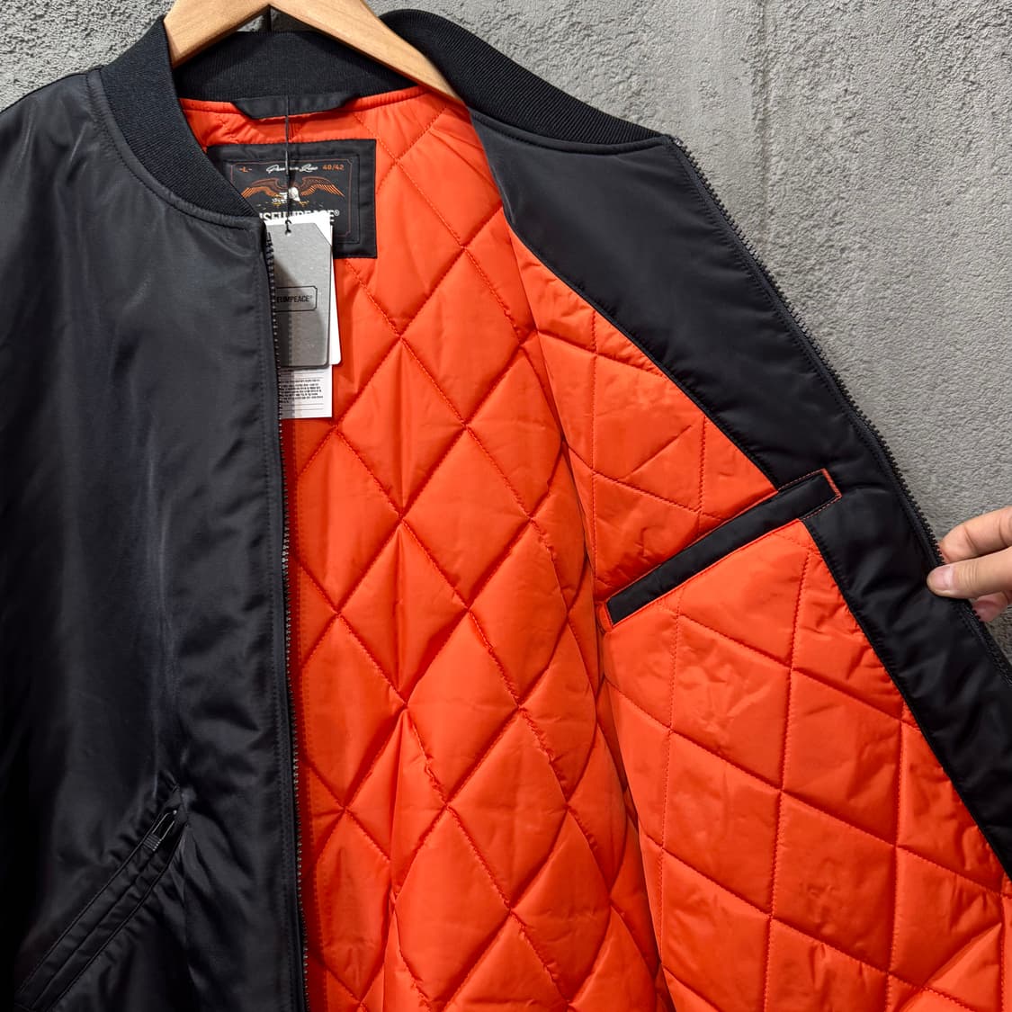 듀테로 x 유니버셜 뮤직 퍼블릭 에너미 봄버 자켓 (L)   상품이미지5