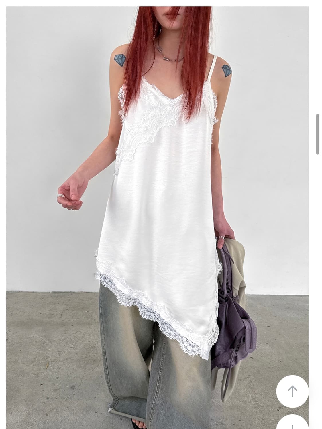 <새상품> 블랙업 롭틴 새틴 레이스 레이어드 미디 원피스 레이스나시 상품이미지3