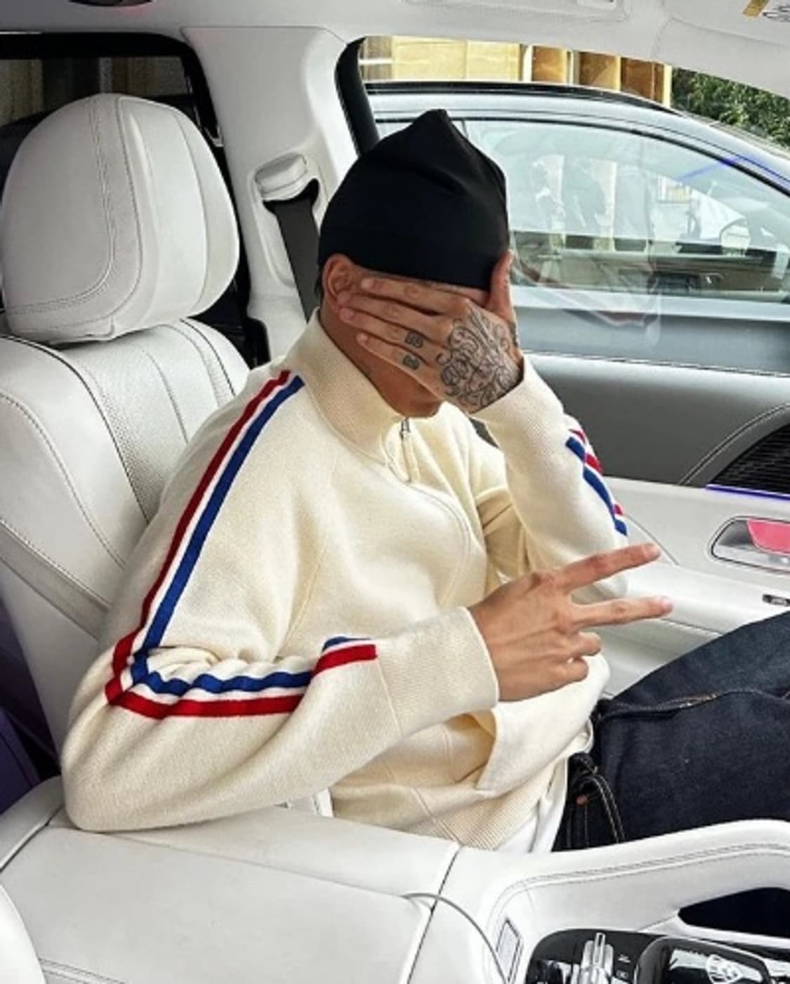 센트럴 씨 코르테이즈 VVS 니트 집업 크림 상품이미지3